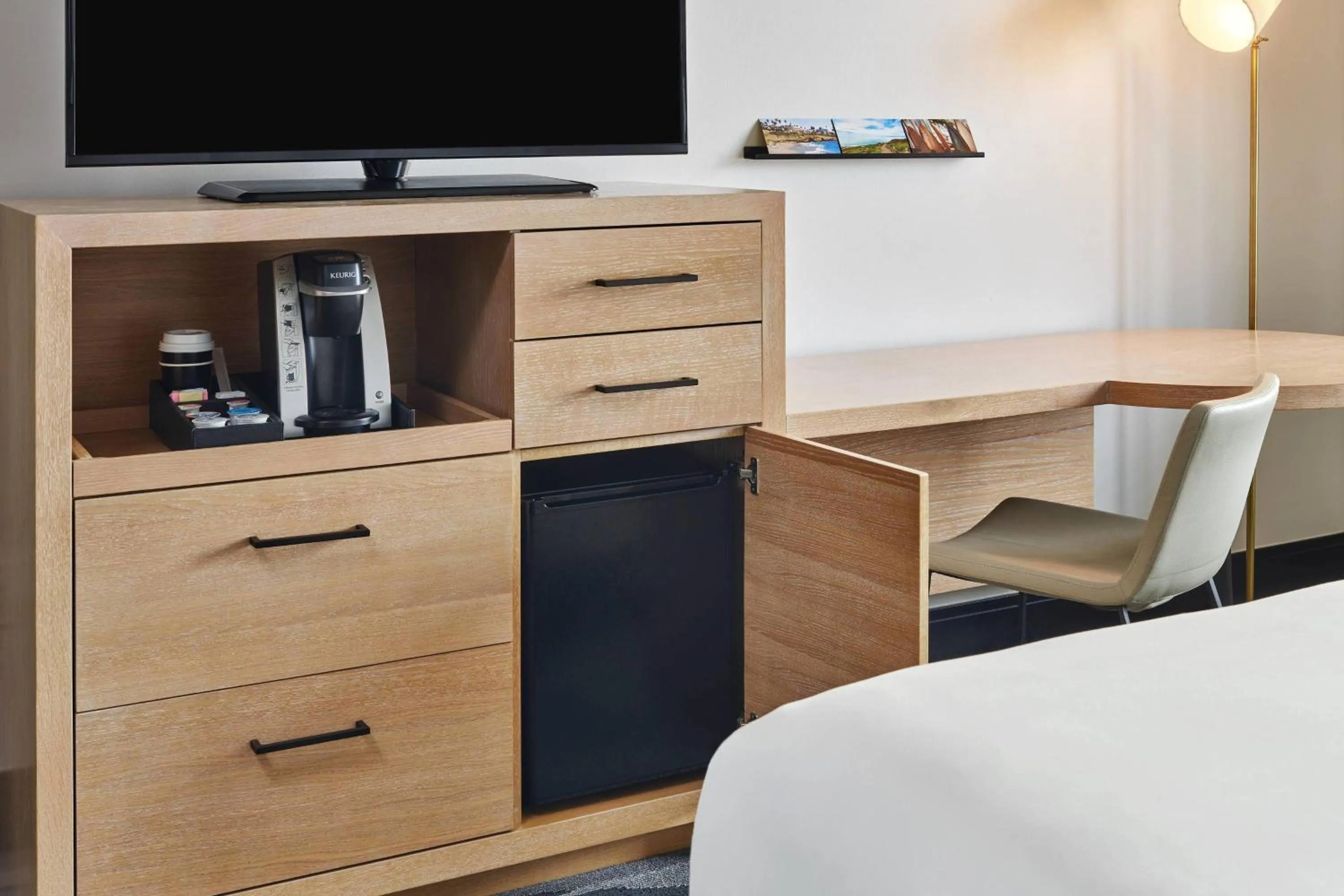 Photo of the whole room, Bed in Hotel Republic San Diego, Autograph Collection