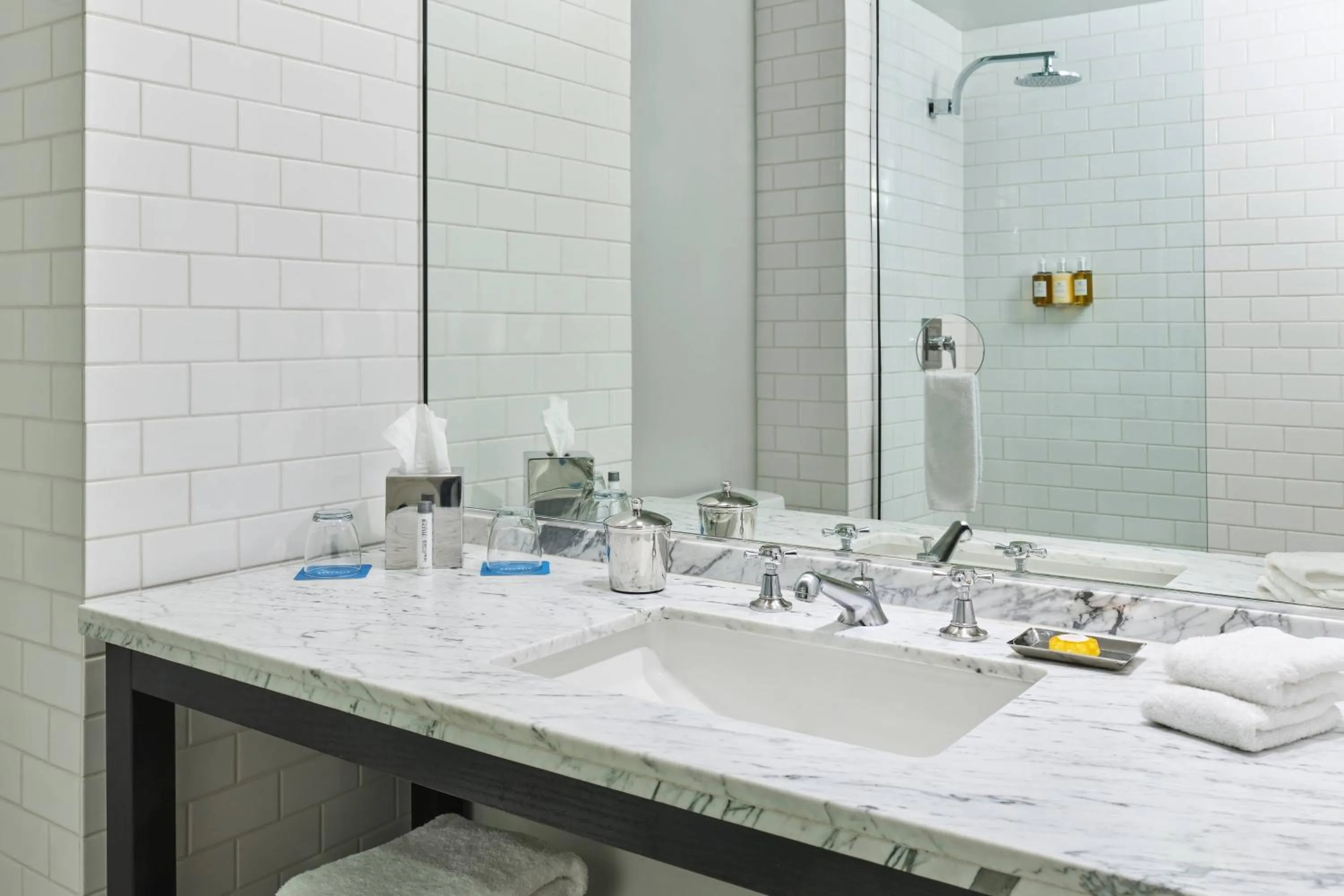 Bathroom in Hotel Republic San Diego, Autograph Collection