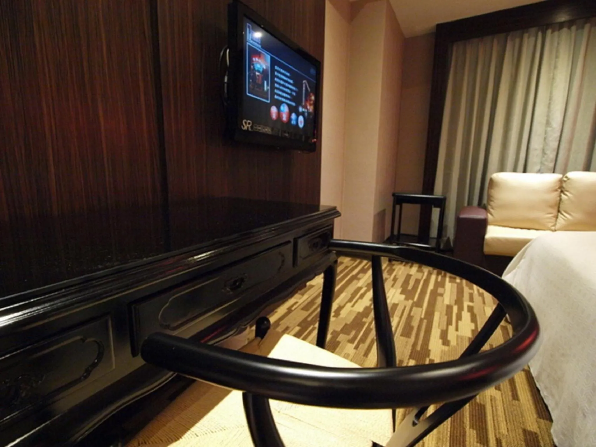 TV and multimedia in Grace Hotel