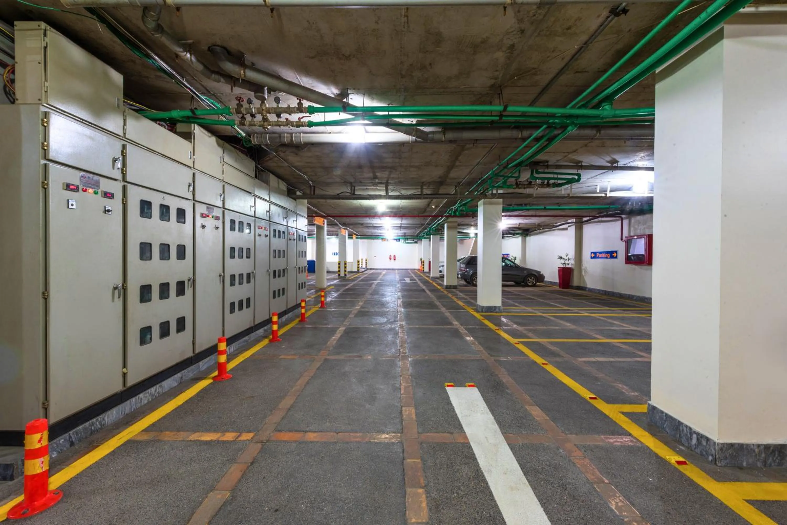 Parking in Heritage Luxury Suites All Suite Hotel