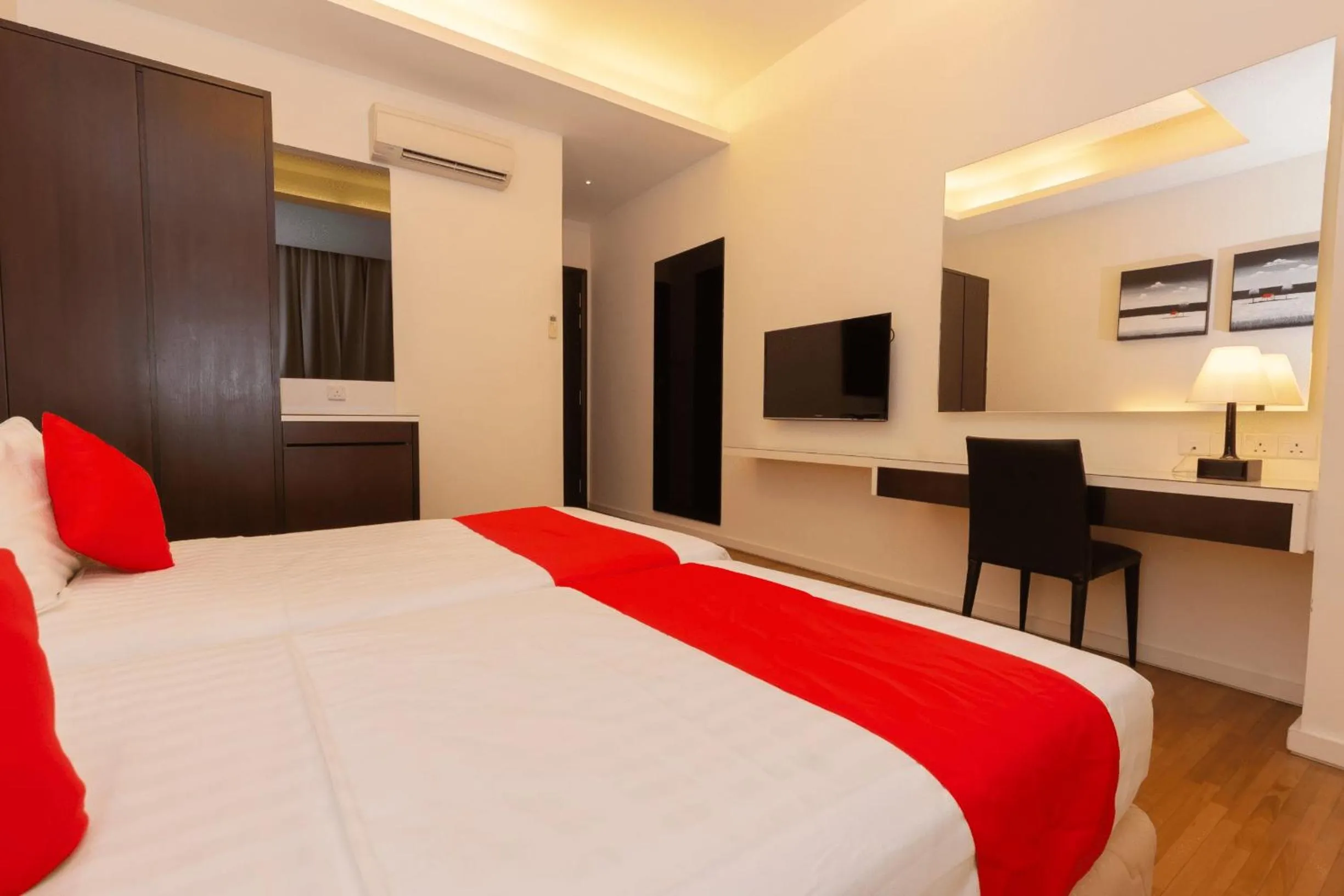 TV and multimedia, Bed in MIO BOUTIQUE Hotel