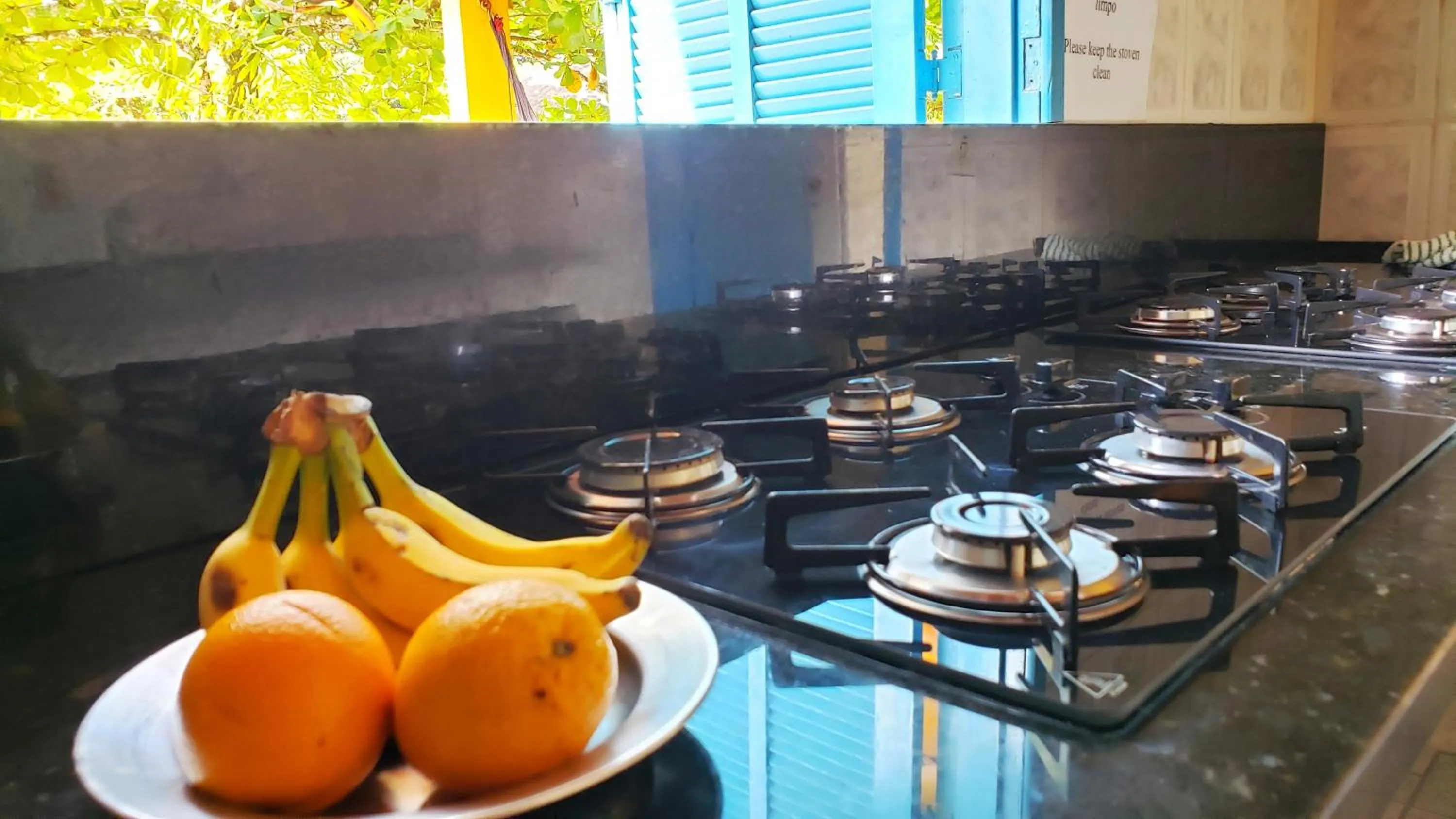 kitchen in Raio de Sol pousada & camping