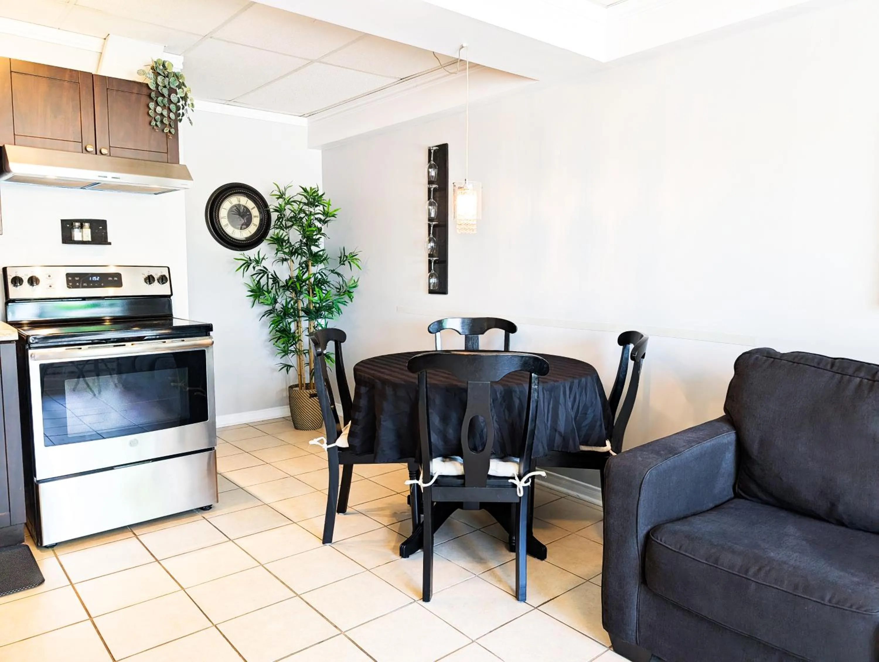 Dining area in Hébergement Harvey