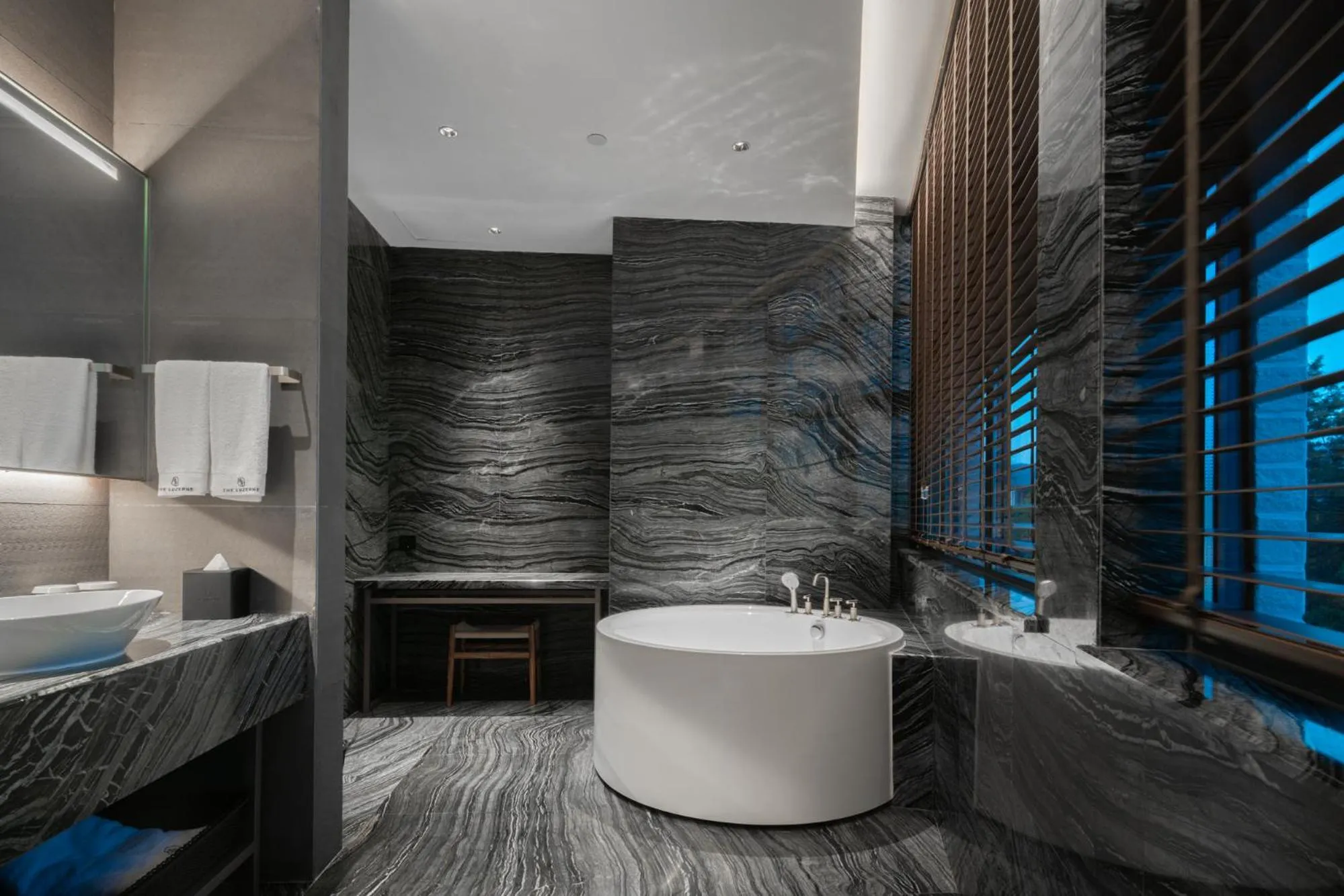 Bath in The Luzerne Hotel