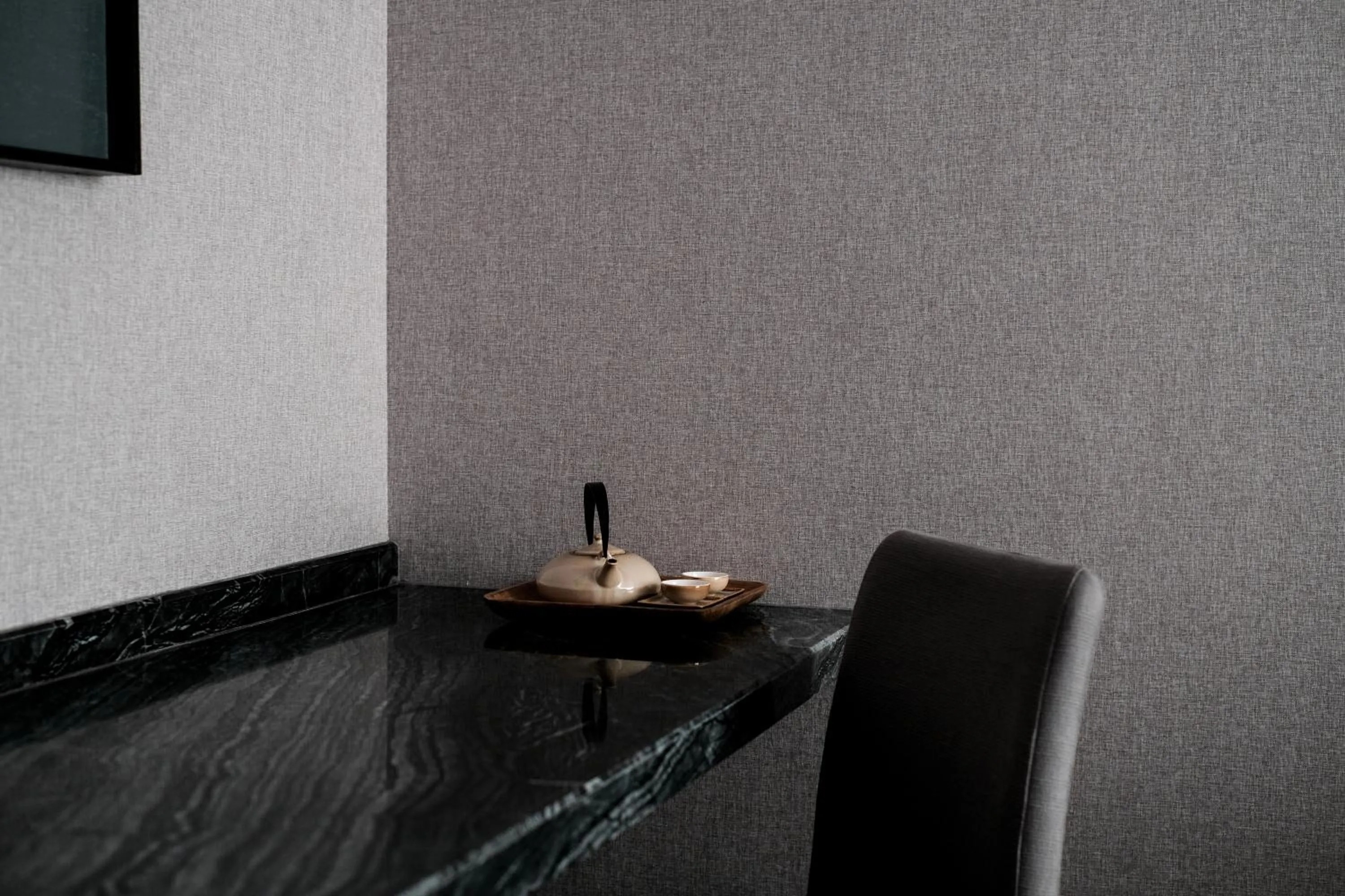 Seating area in The Luzerne Hotel