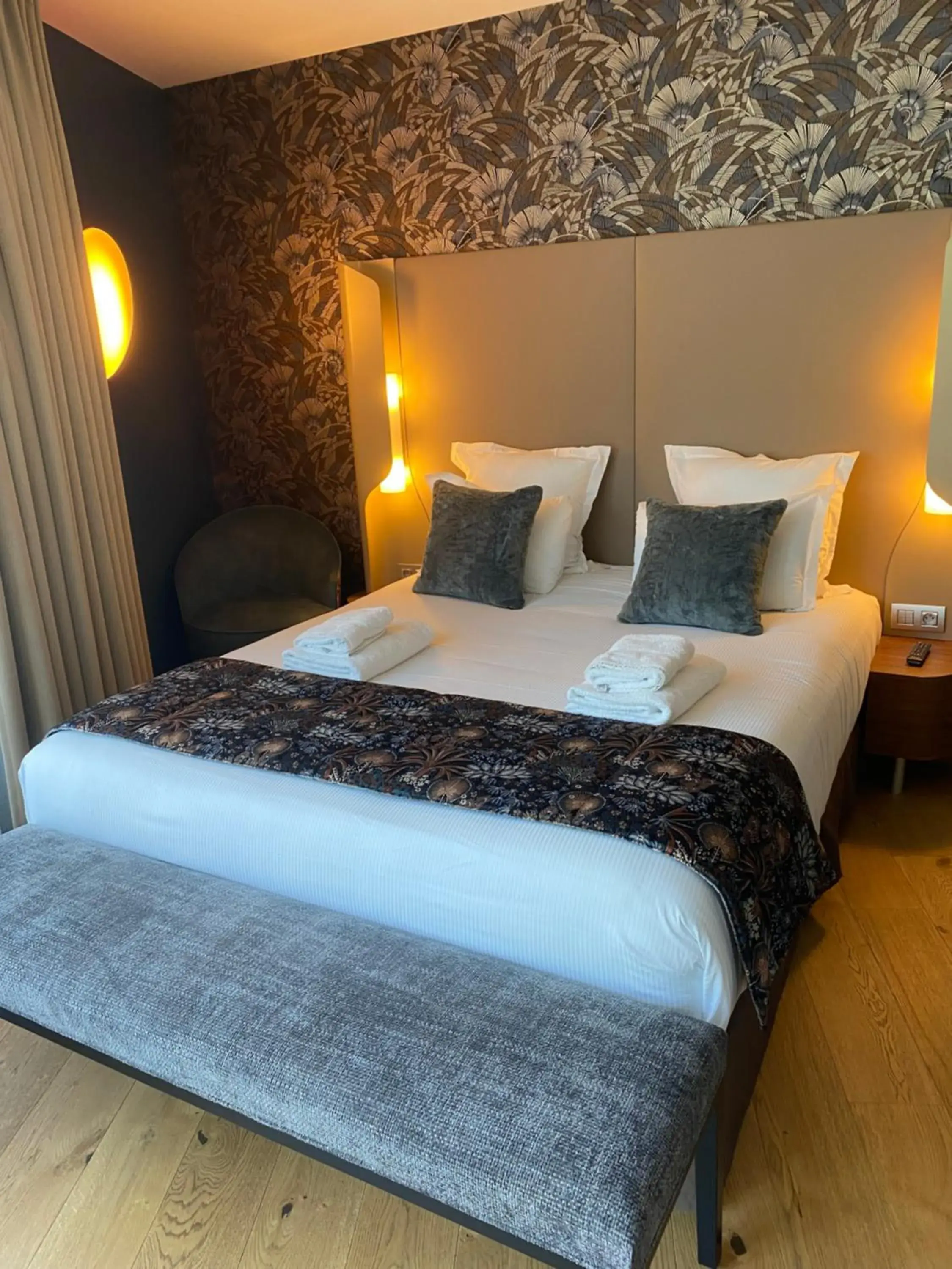 Junior Suite with Terrace - Pablo Picasso in Dali Hôtel Perpignan - Restaurant Junior Suite with Terrace - Pablo Picasso in Dali Hôtel Perpignan - Restaurant