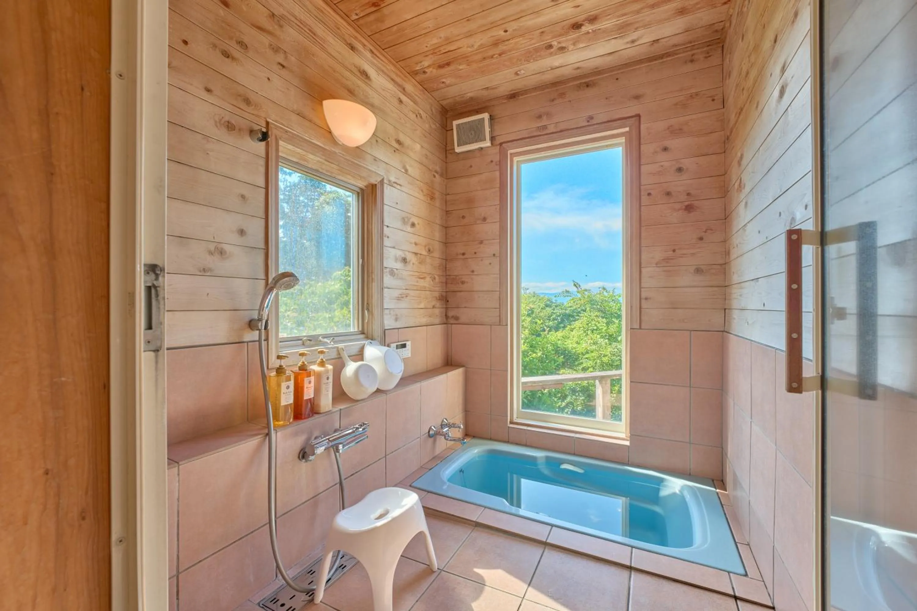 Oceanic House TAMATEBAKO