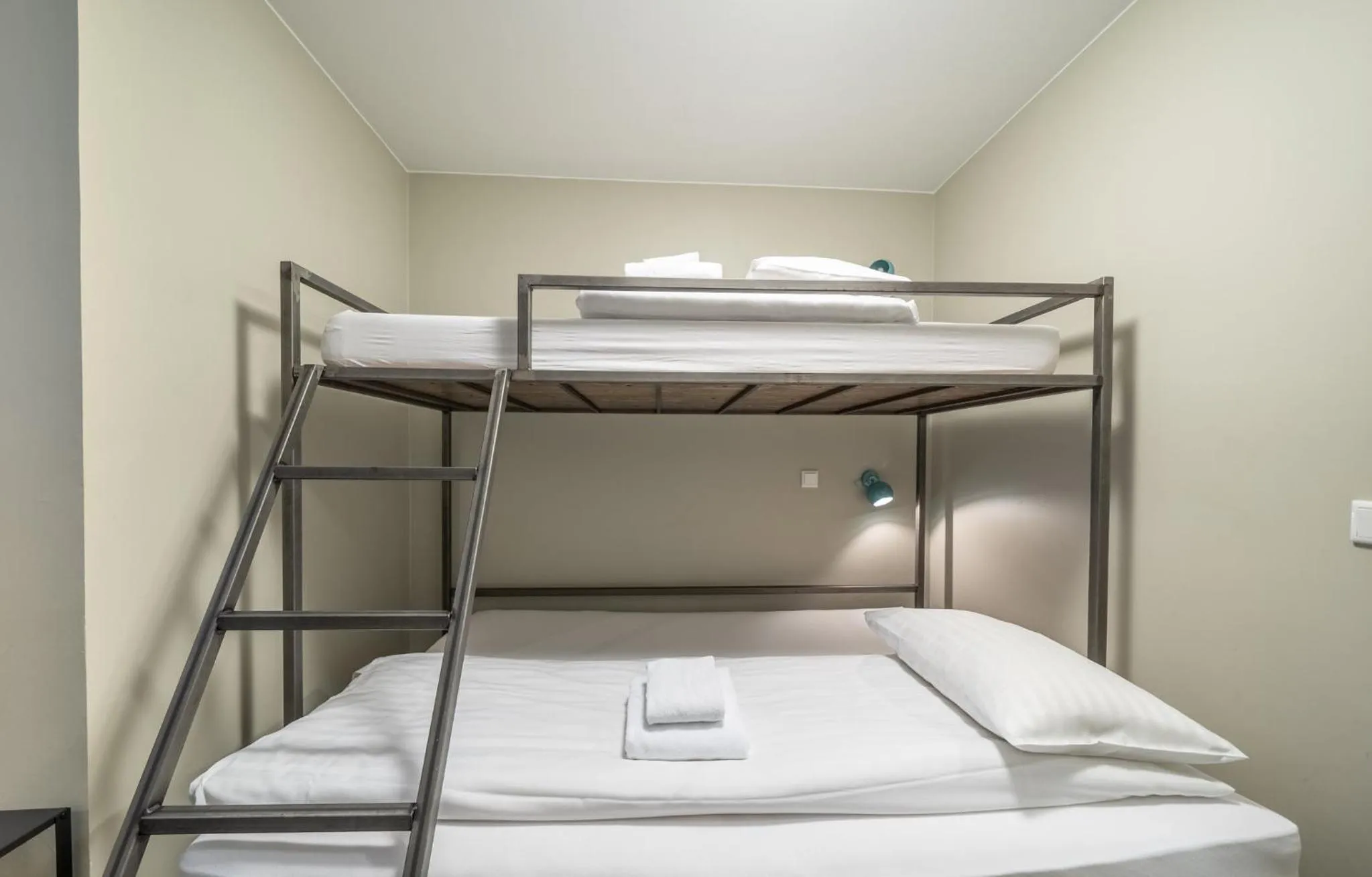 Bedroom, Bed in Loft - HI Eco Hostel