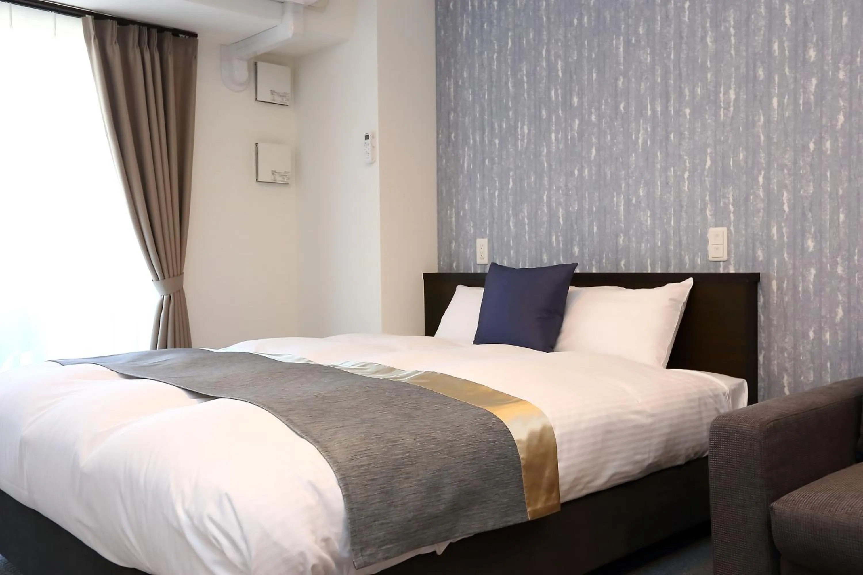 Bedroom, Bed in Marina Sunrise Osaka Bay