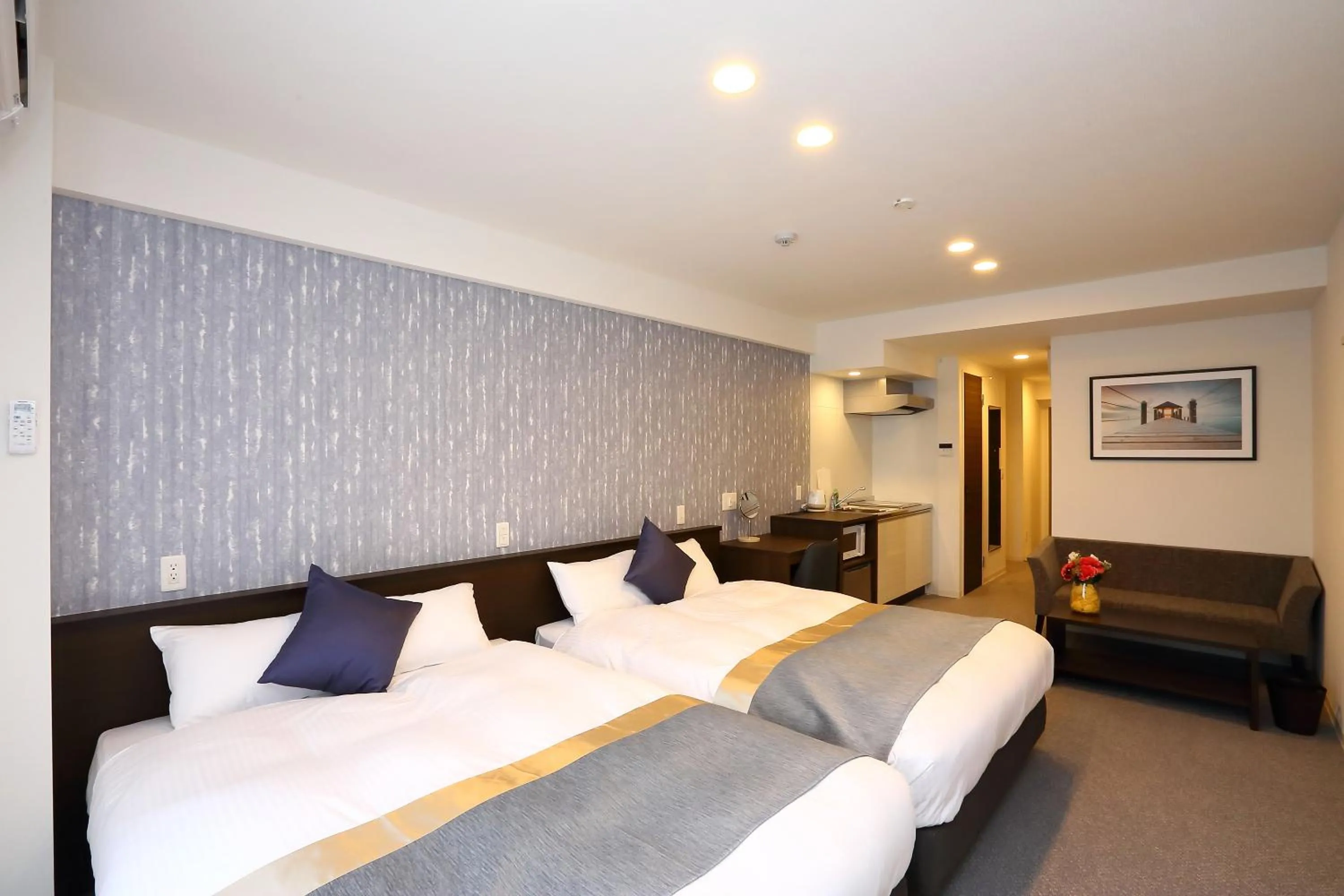 Bedroom, Bed in Marina Sunrise Osaka Bay