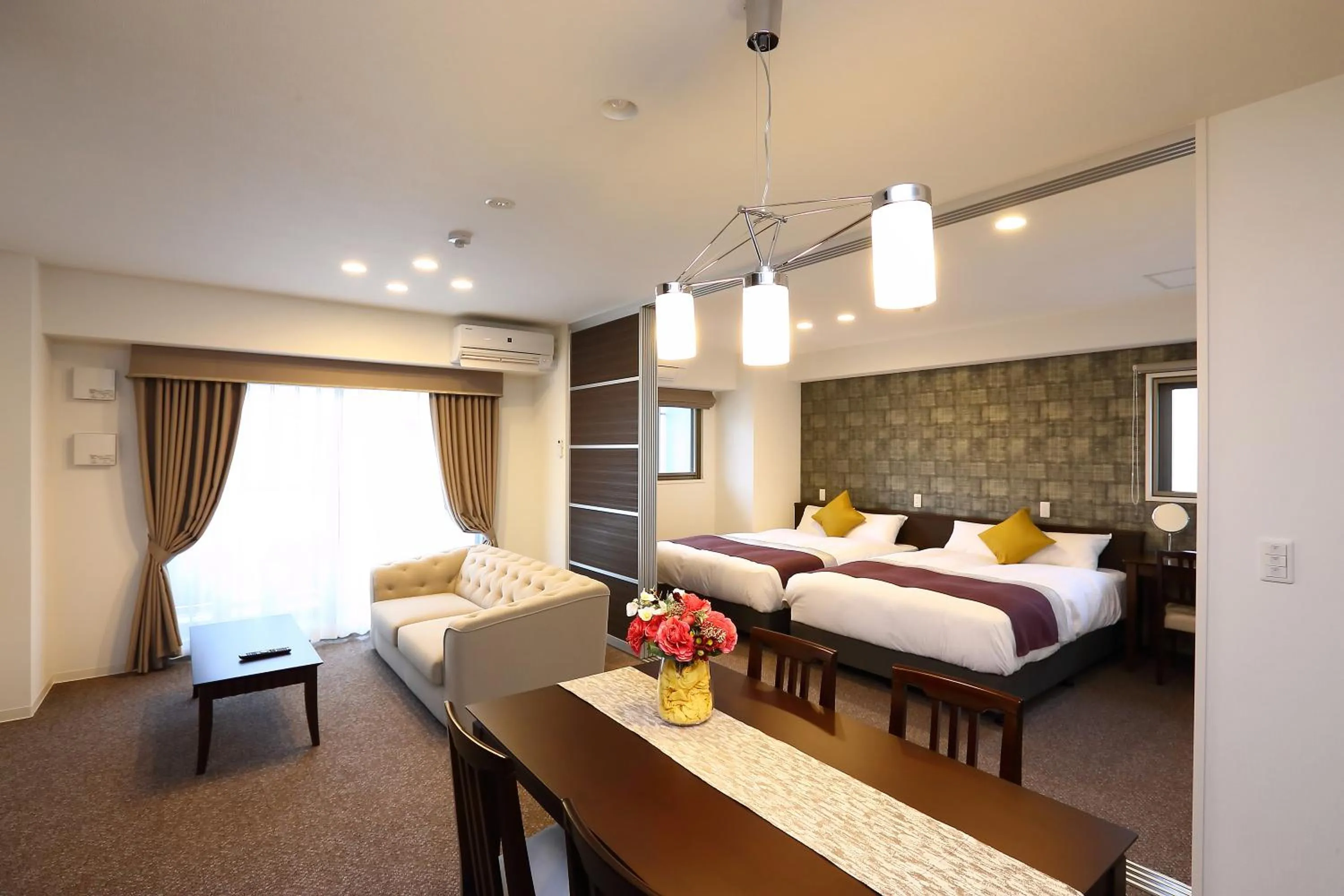 Photo of the whole room, Bed in Marina Sunrise Osaka Bay