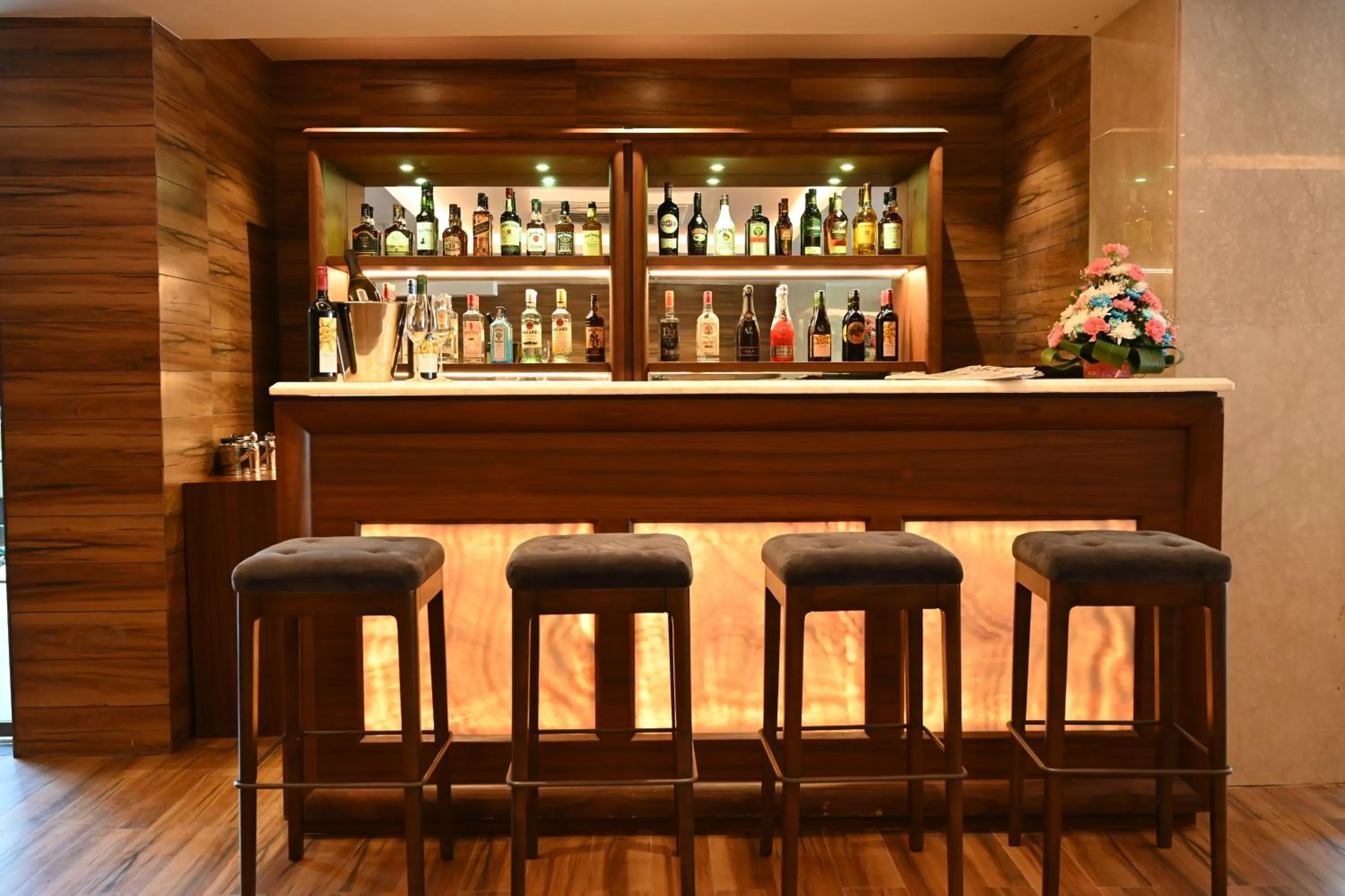 Lounge or bar in Resort The Lohias, Goa Candolim
