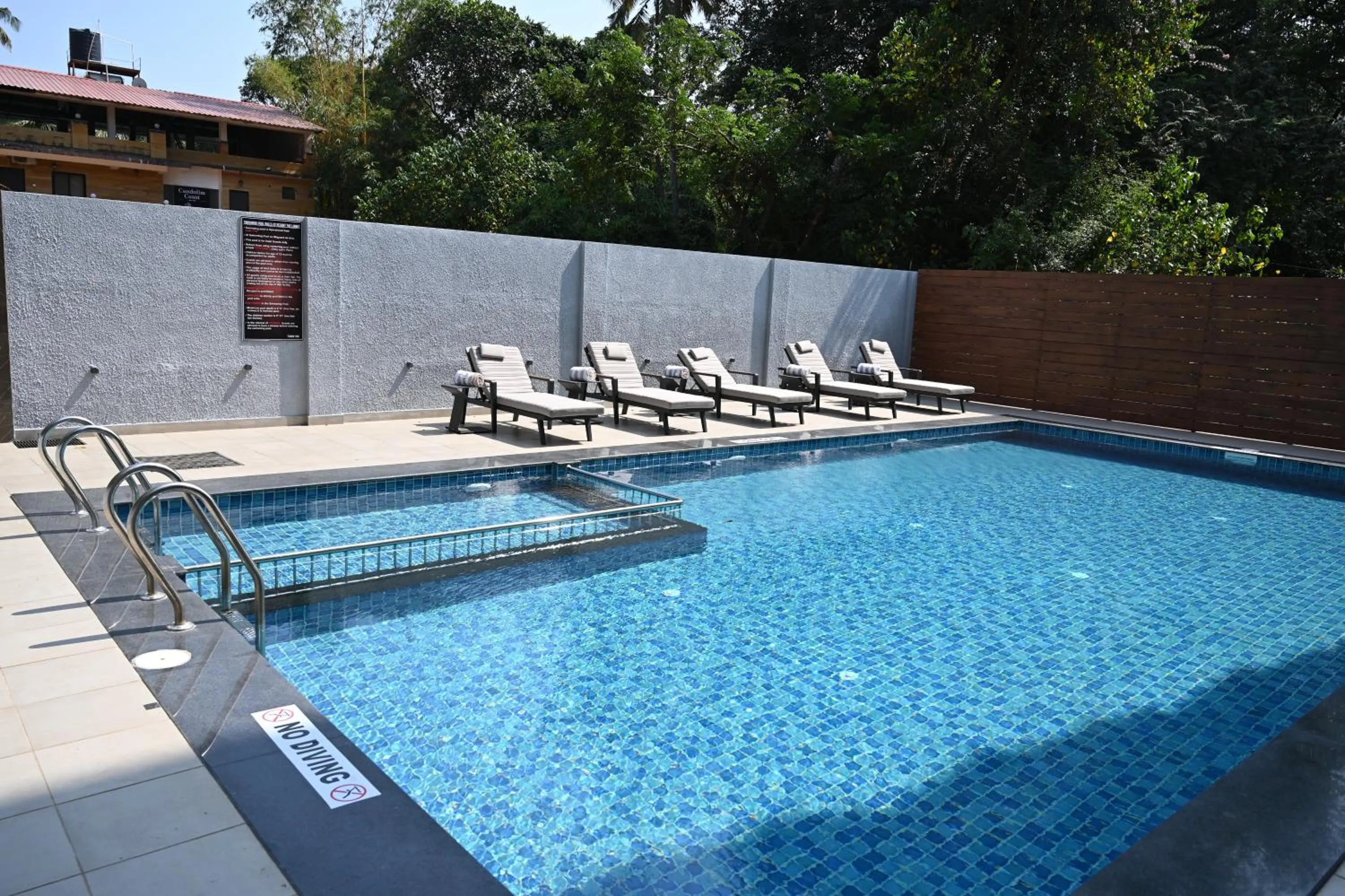 Pool view in Resort The Lohias, Goa Candolim