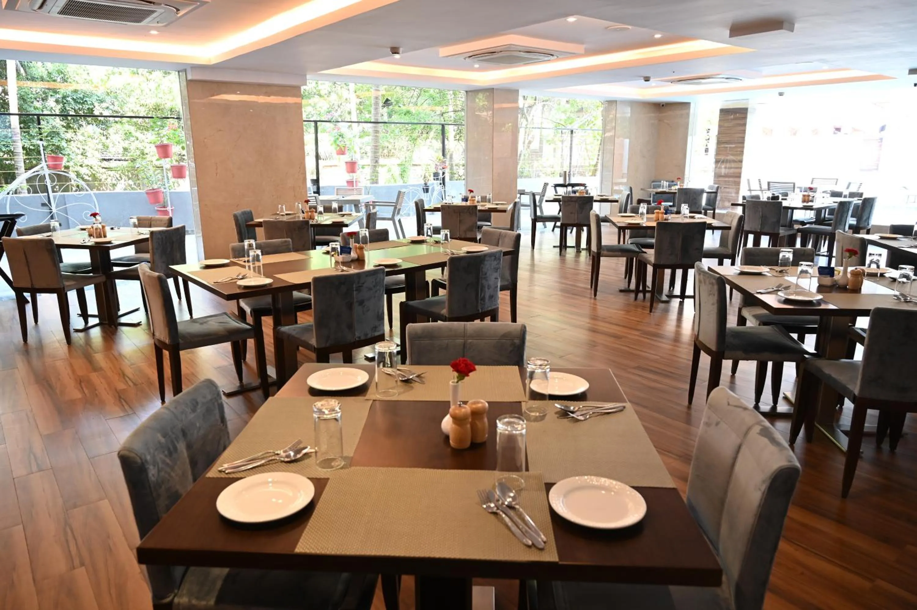 Restaurant/places to eat in Resort The Lohias, Goa Candolim