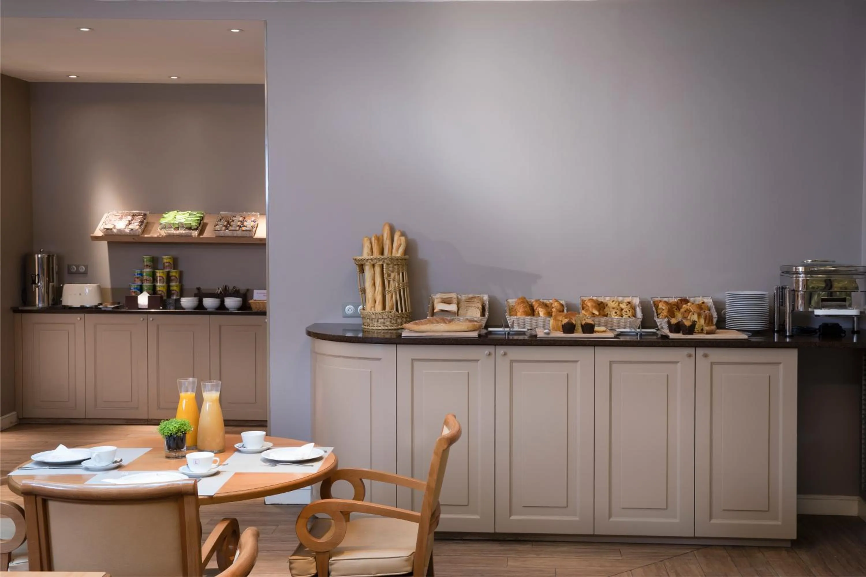 Breakfast in Le Littré