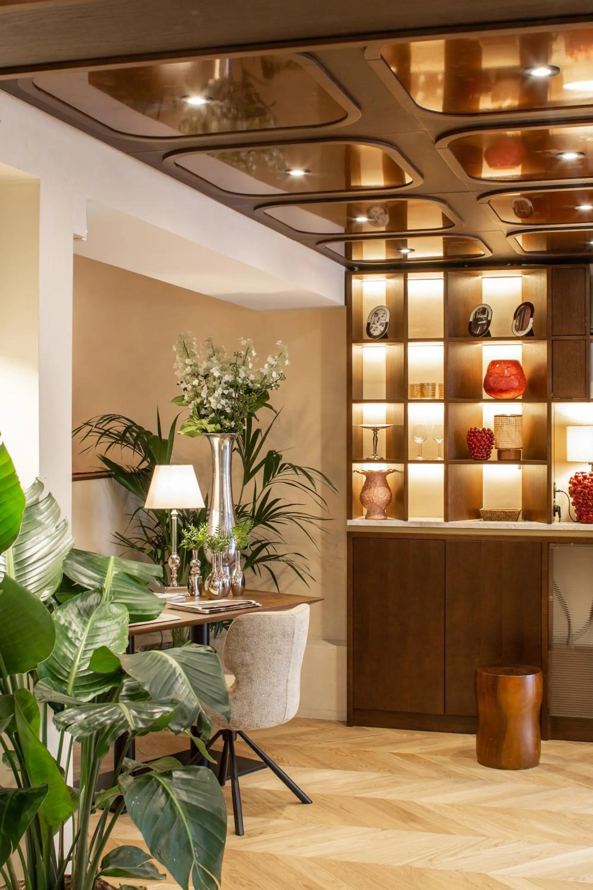 Lounge or bar in Hotel Des Deux Continents