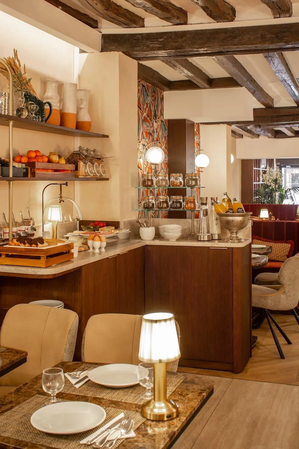 Breakfast in Hotel Des Deux Continents