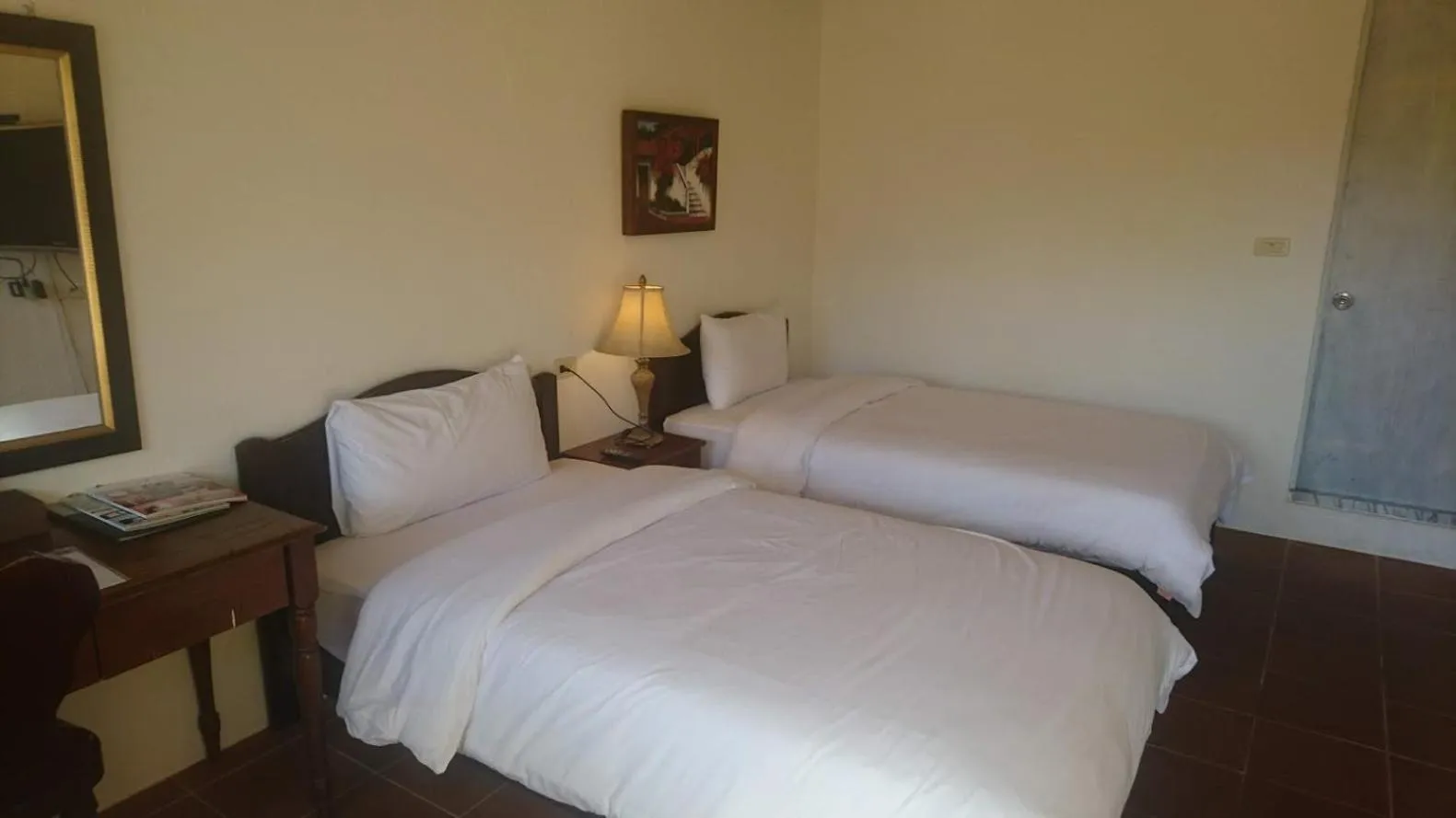 Bed in Monet Garden Coffee Farm