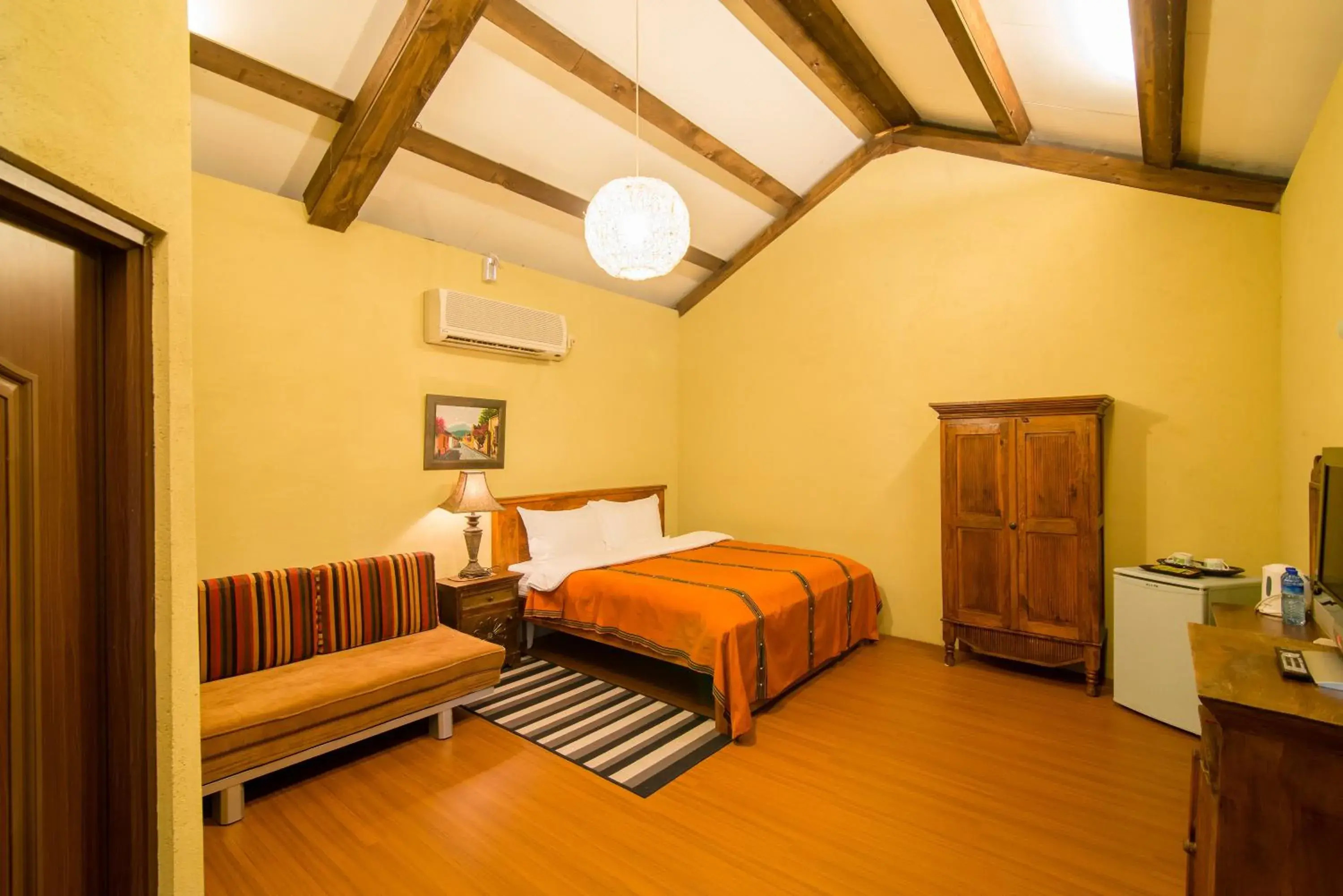 Deluxe Double Room in Monet Garden Coffee Farm Deluxe Double Room in Monet Garden Coffee Farm