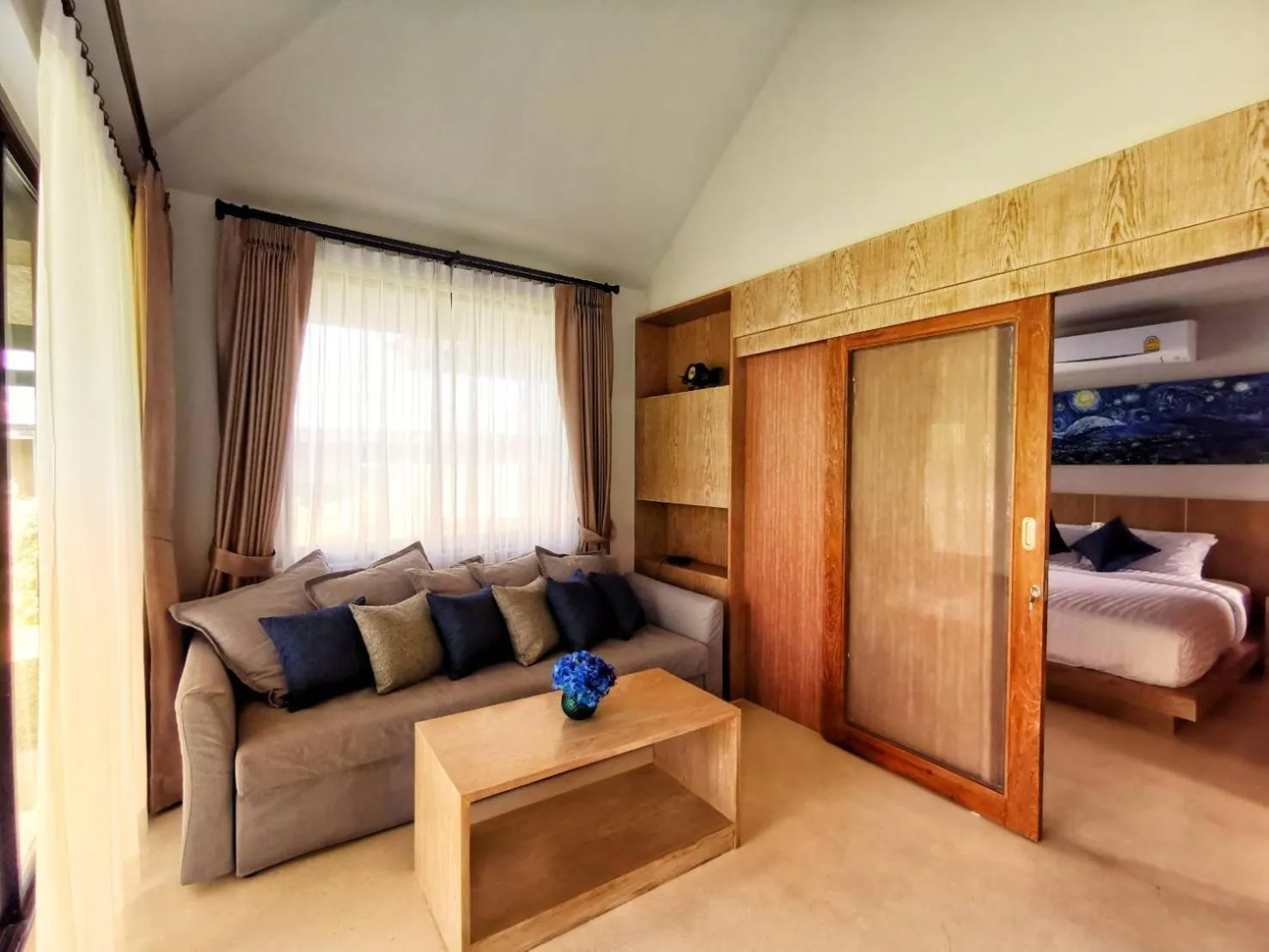 Living room, Bed in Hideaway