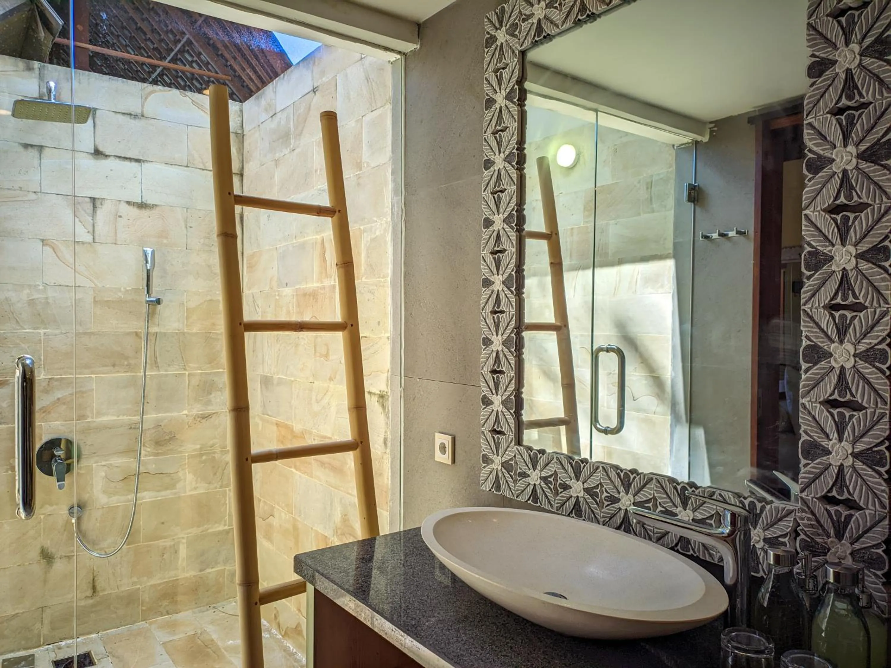 Shower in The Club Villas Lombok