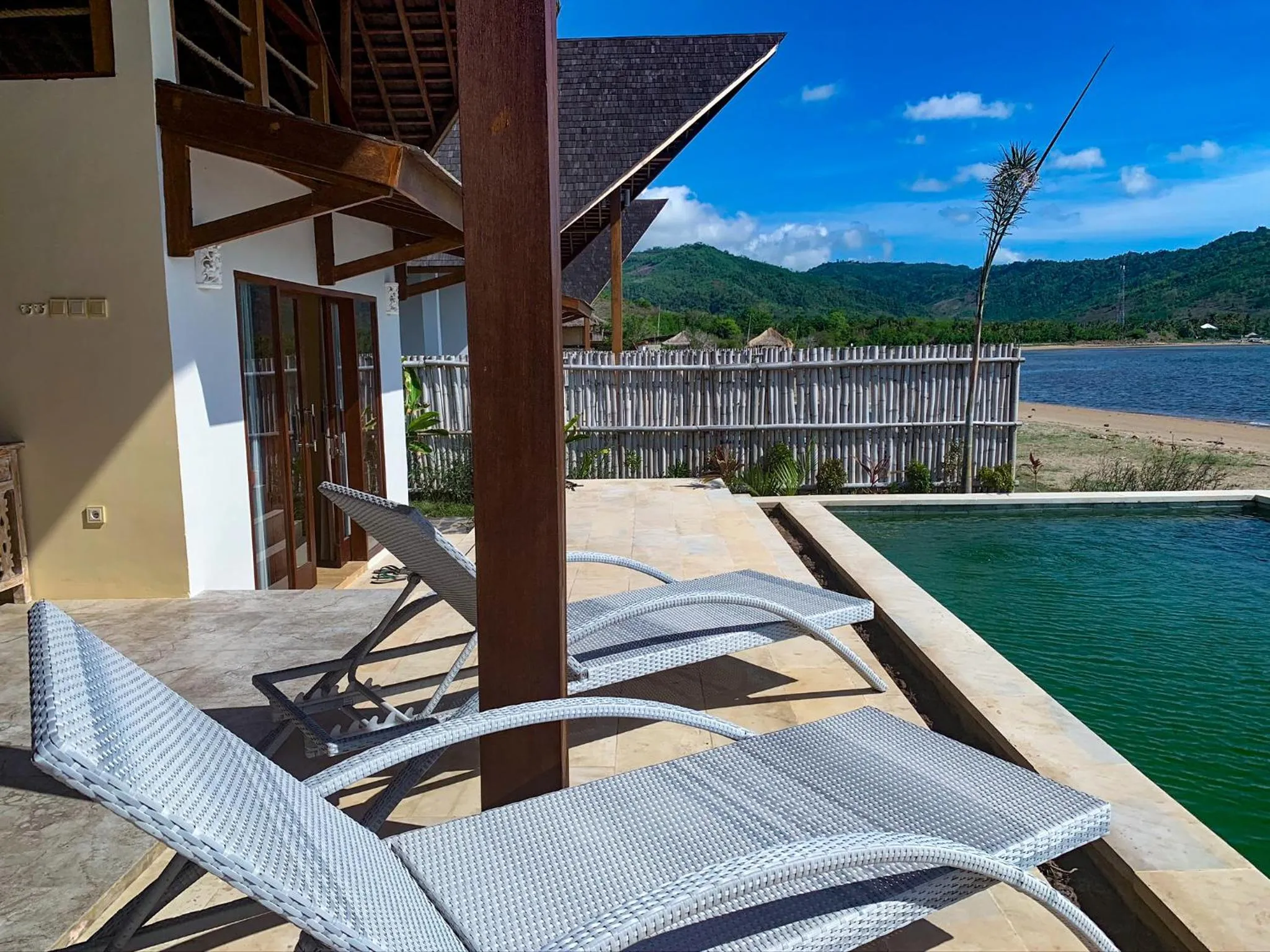 Day in The Club Villas Lombok