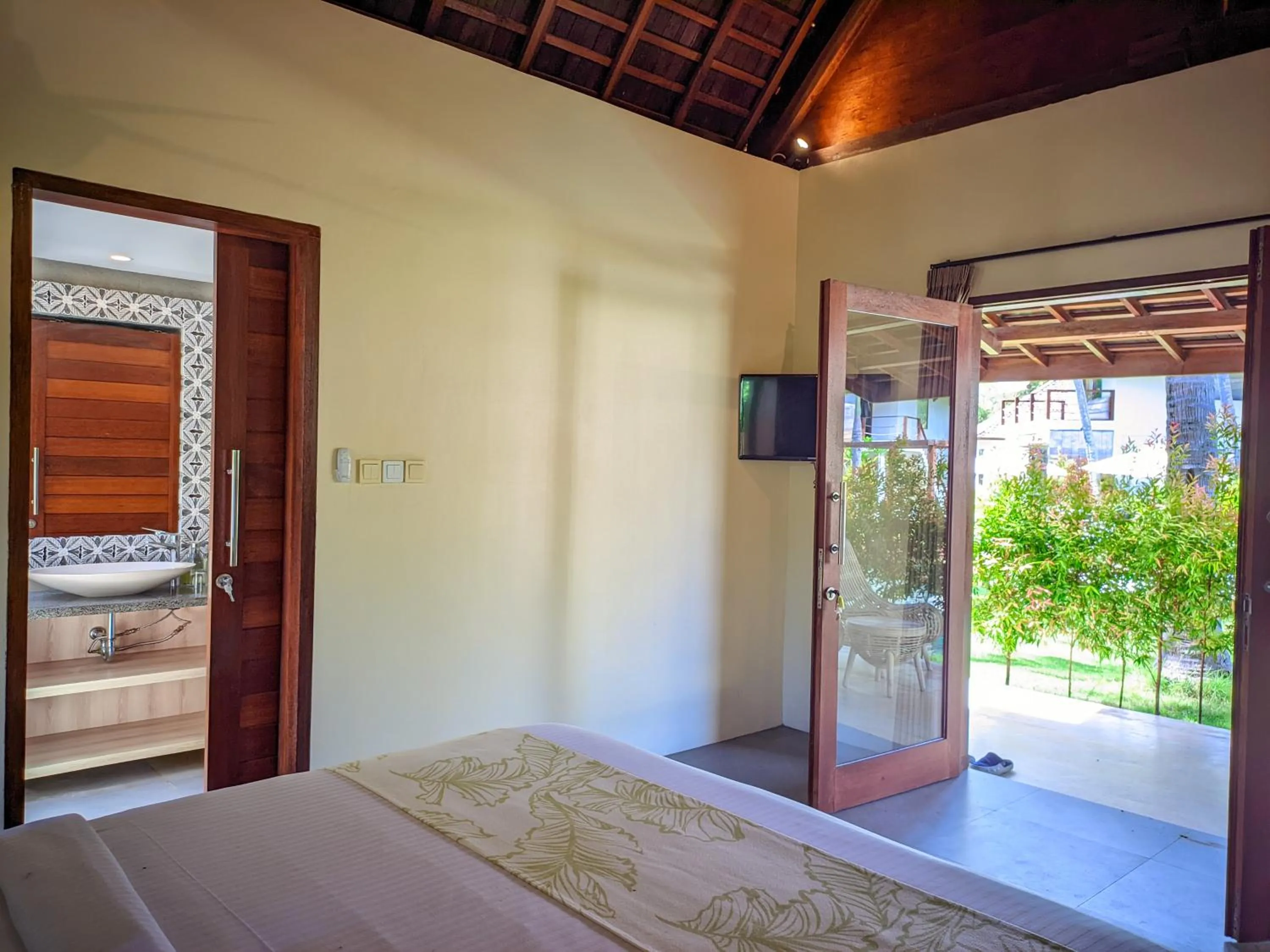 Bed in The Club Villas Lombok
