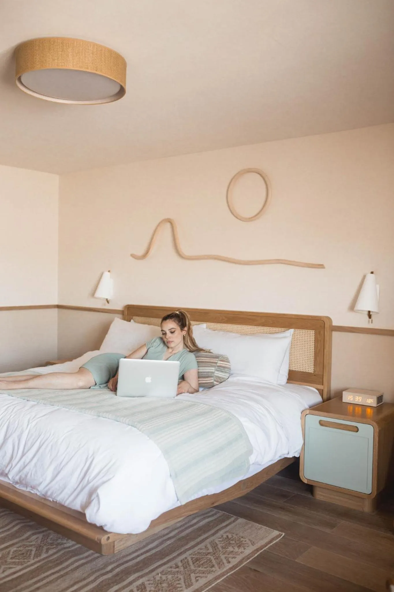 Photo of the whole room, Bed in The Ryder Hotel