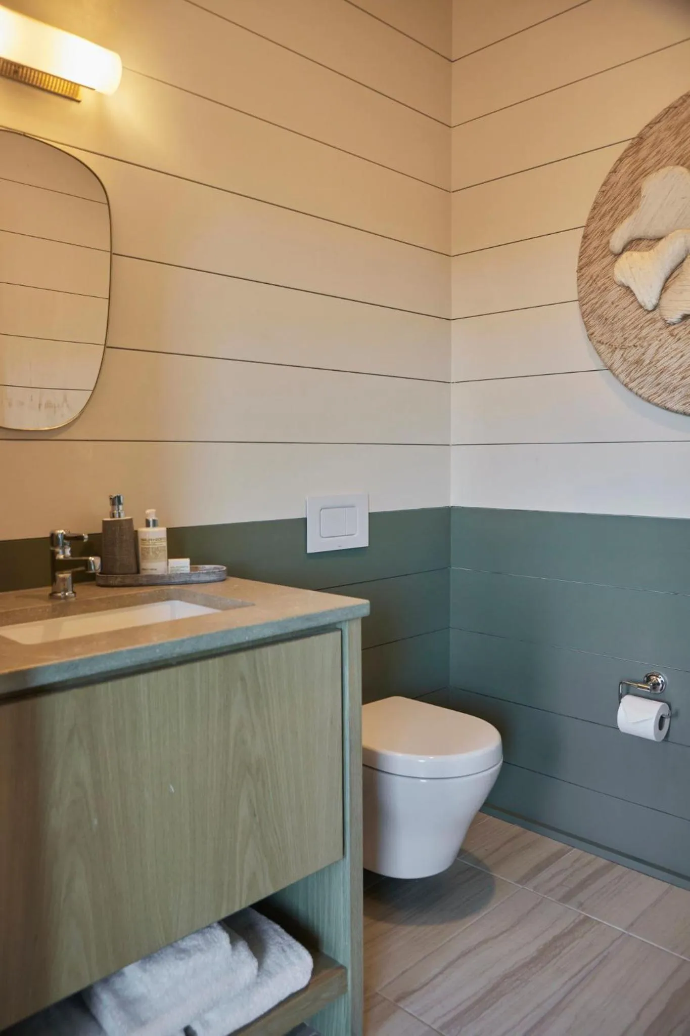 Bathroom in The Ryder Hotel