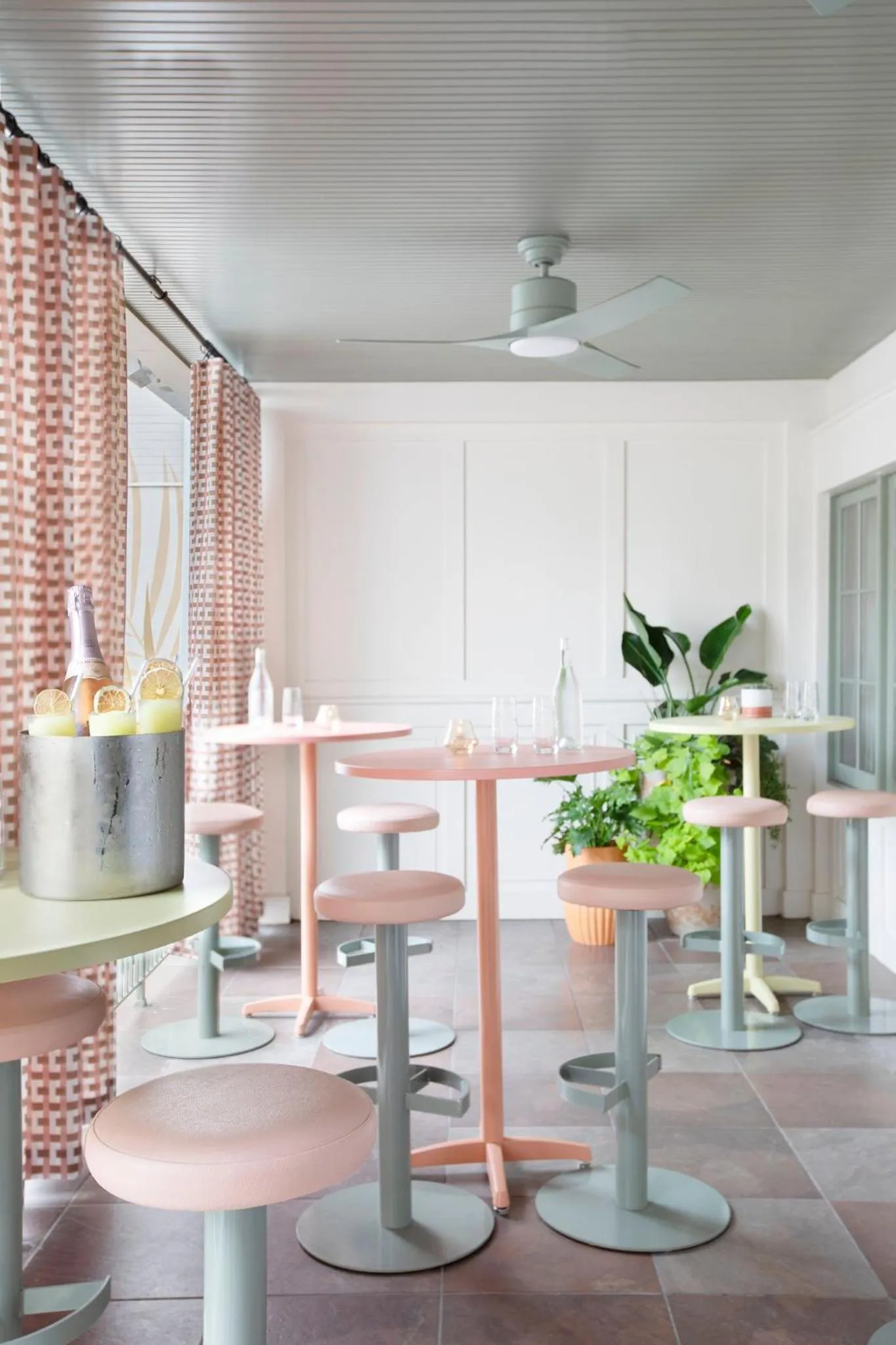 Restaurant/places to eat in The Ryder Hotel