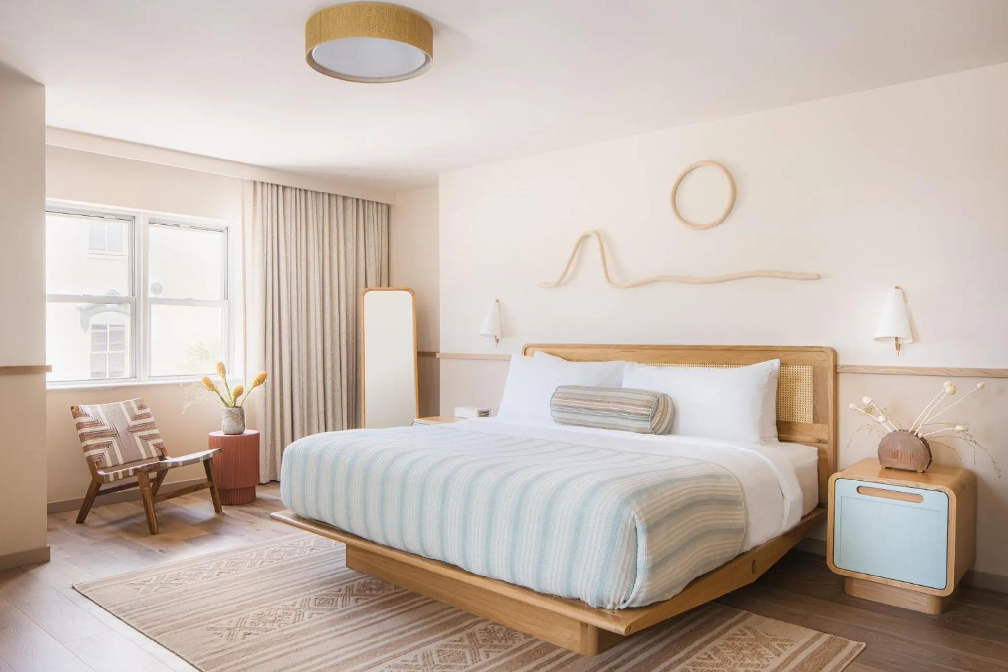 Photo of the whole room, Bed in The Ryder Hotel