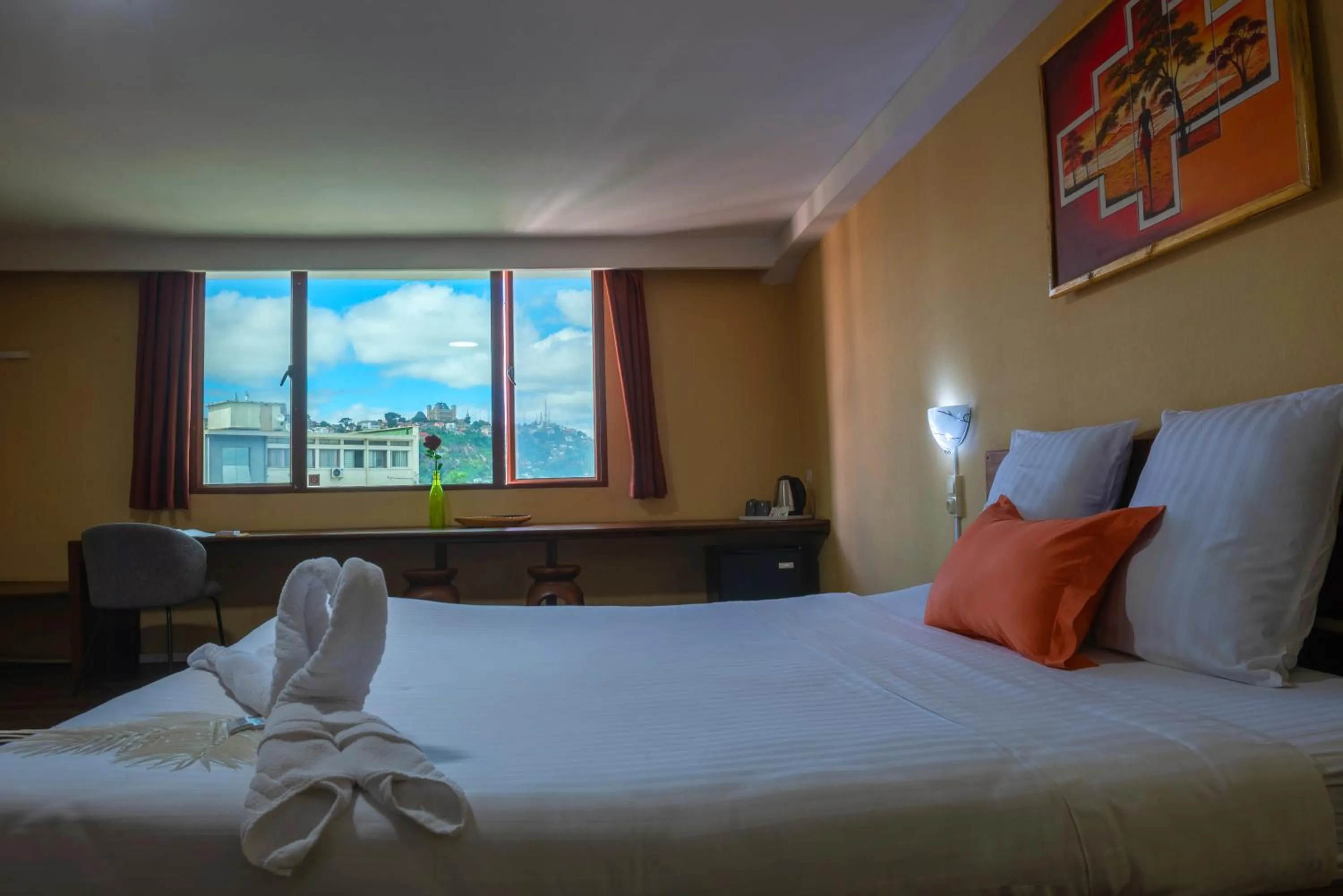 View (from property/room), Bed in Hotel Le Pousse Pousse