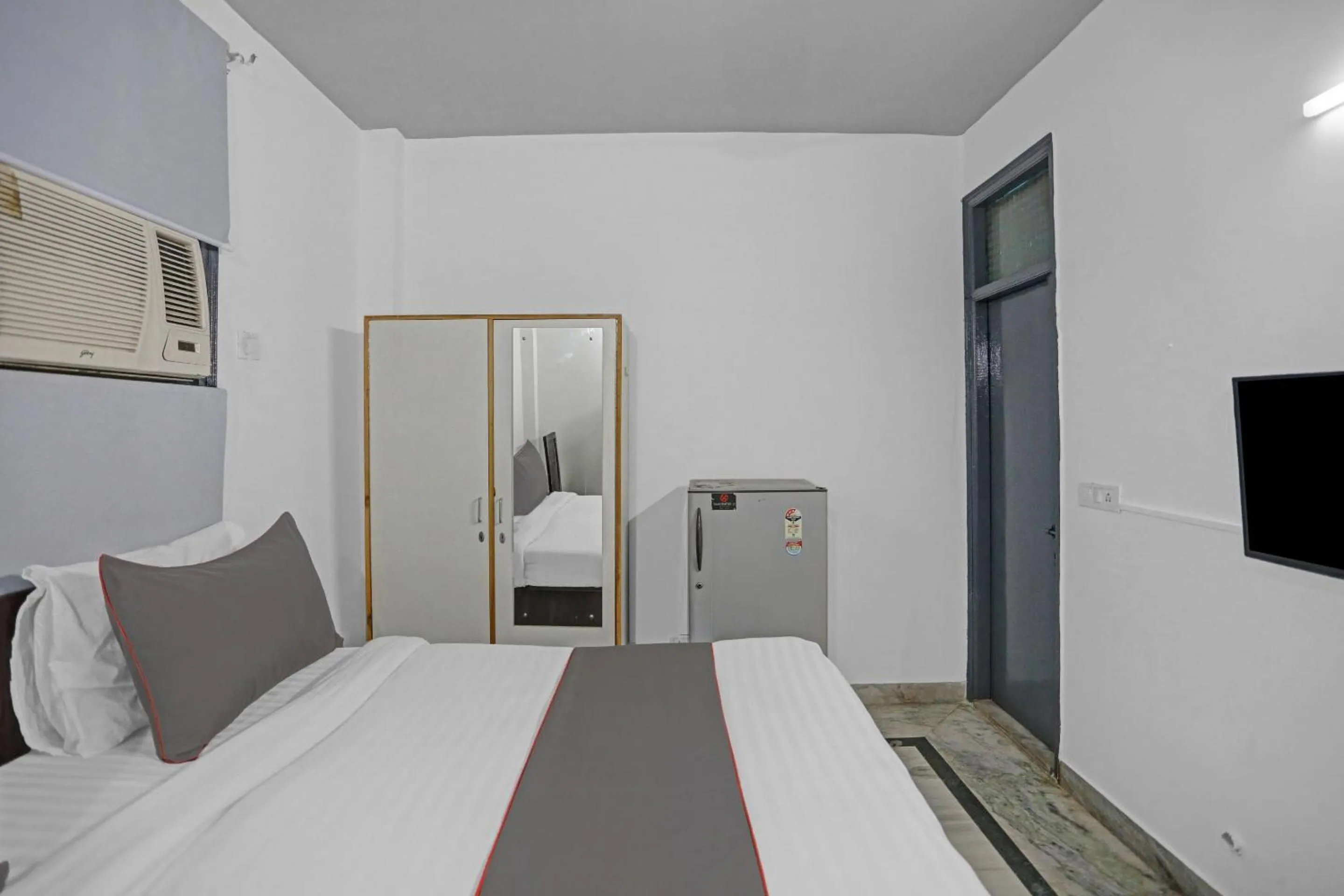 Bedroom, Bed in Hotel O The Premium Villa