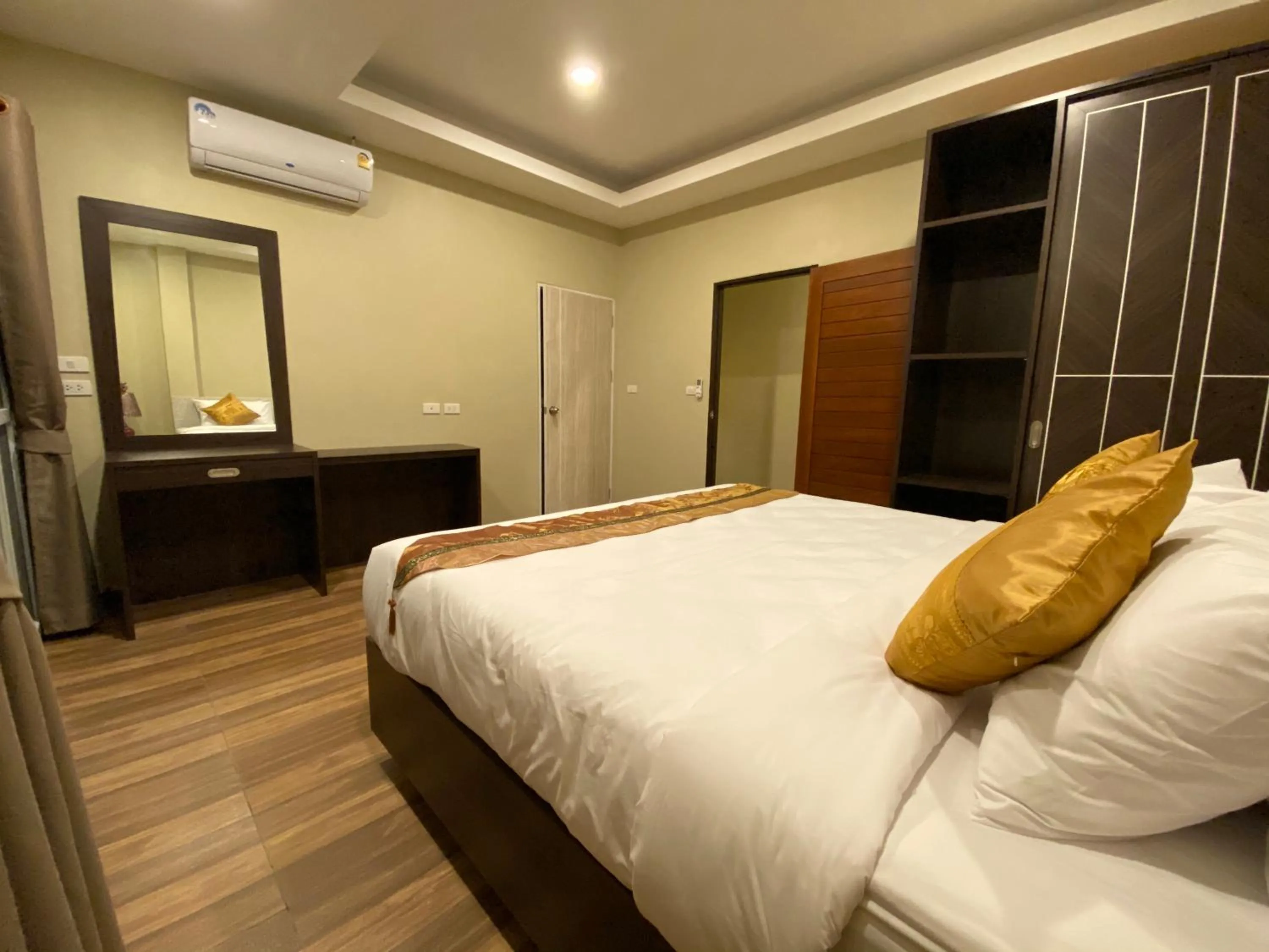 Bedroom, Bed in Blue Aura Pool Villa