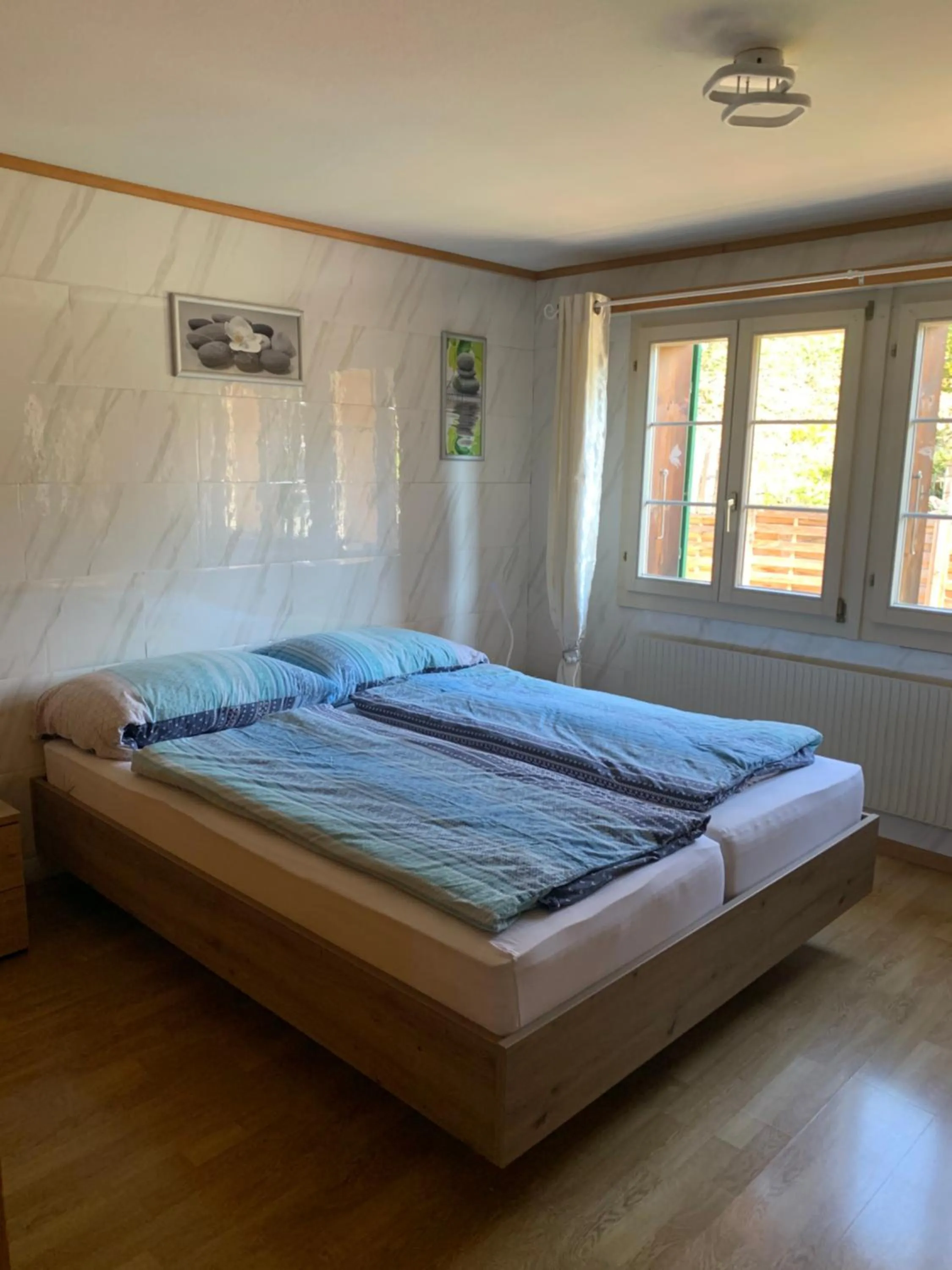 Bedroom, Bed in Hotel Rössli