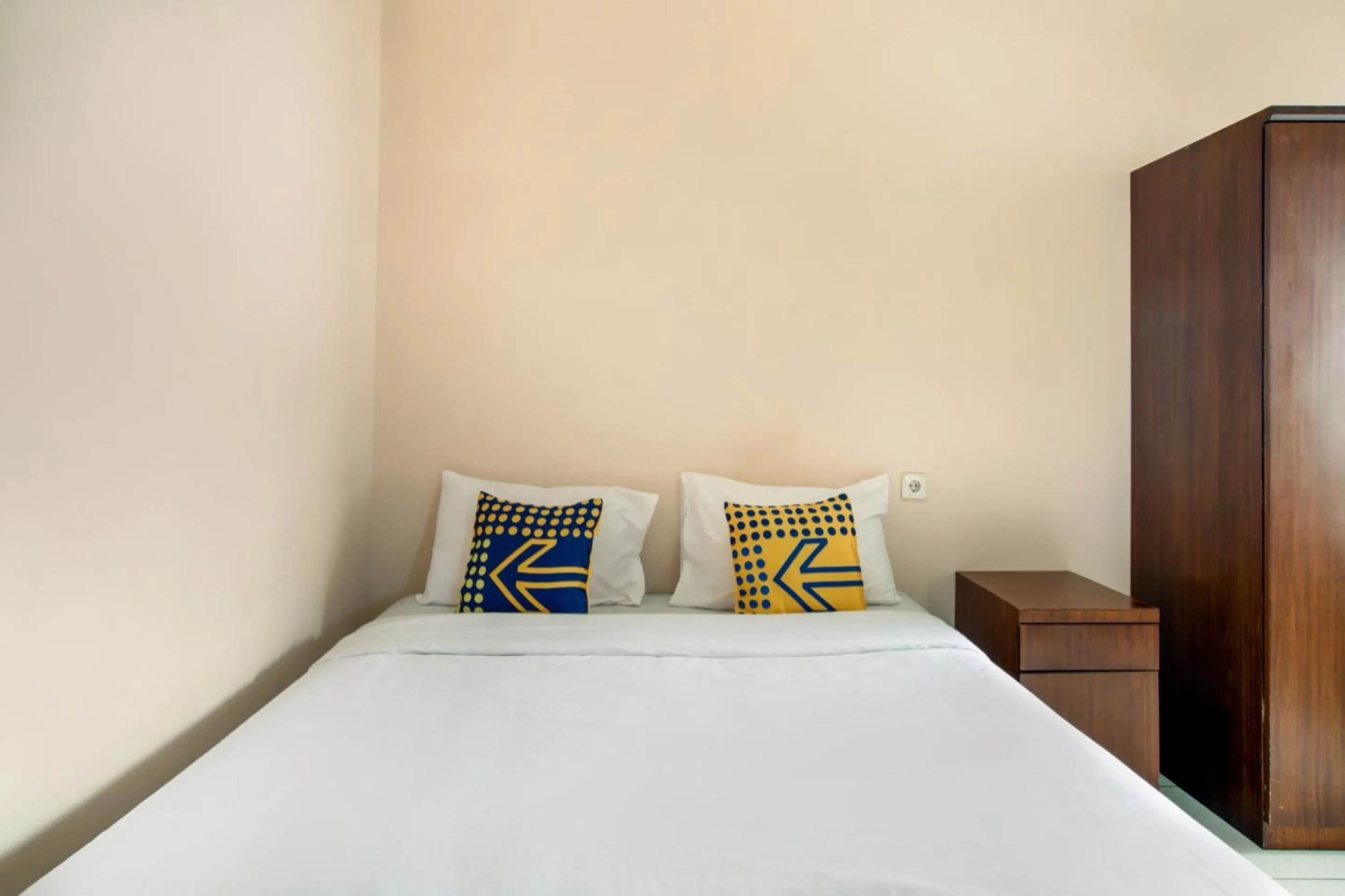 Bedroom, Bed in Hotel O Al-ghani 2 Syariah