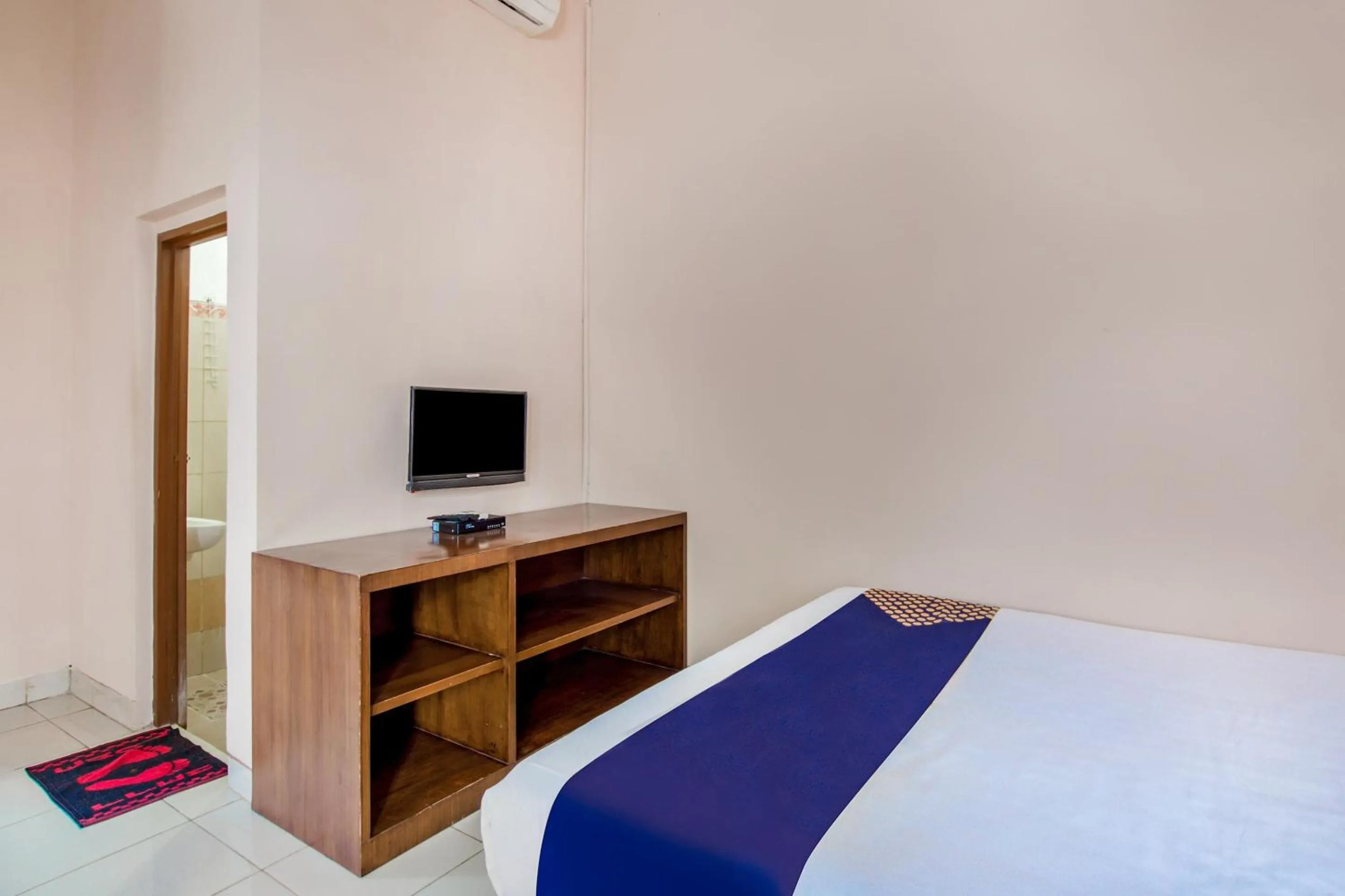 Bedroom, Bed in Hotel O Al-ghani 2 Syariah