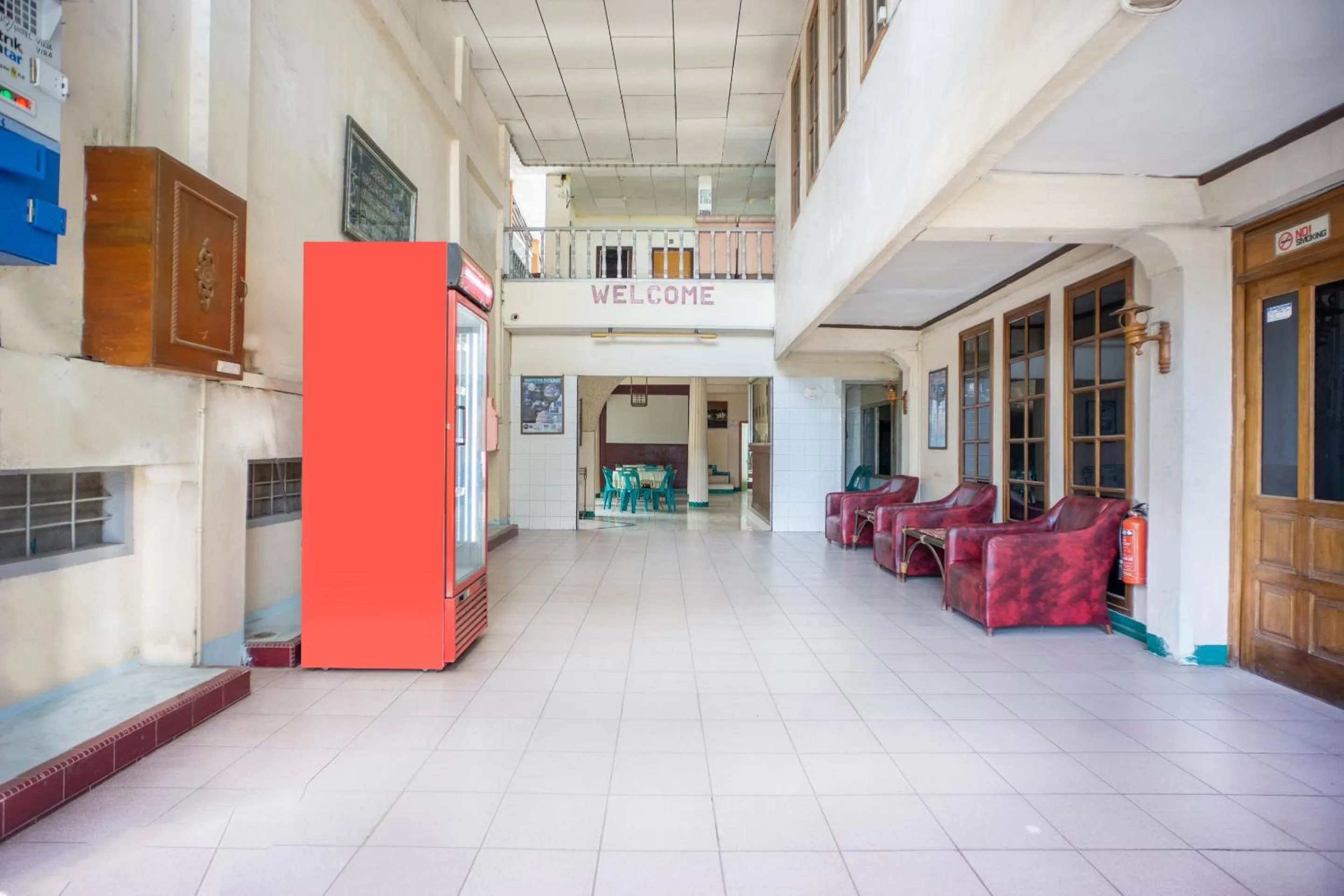 Lobby or reception in OYO 2180 Vina Vira Hotel