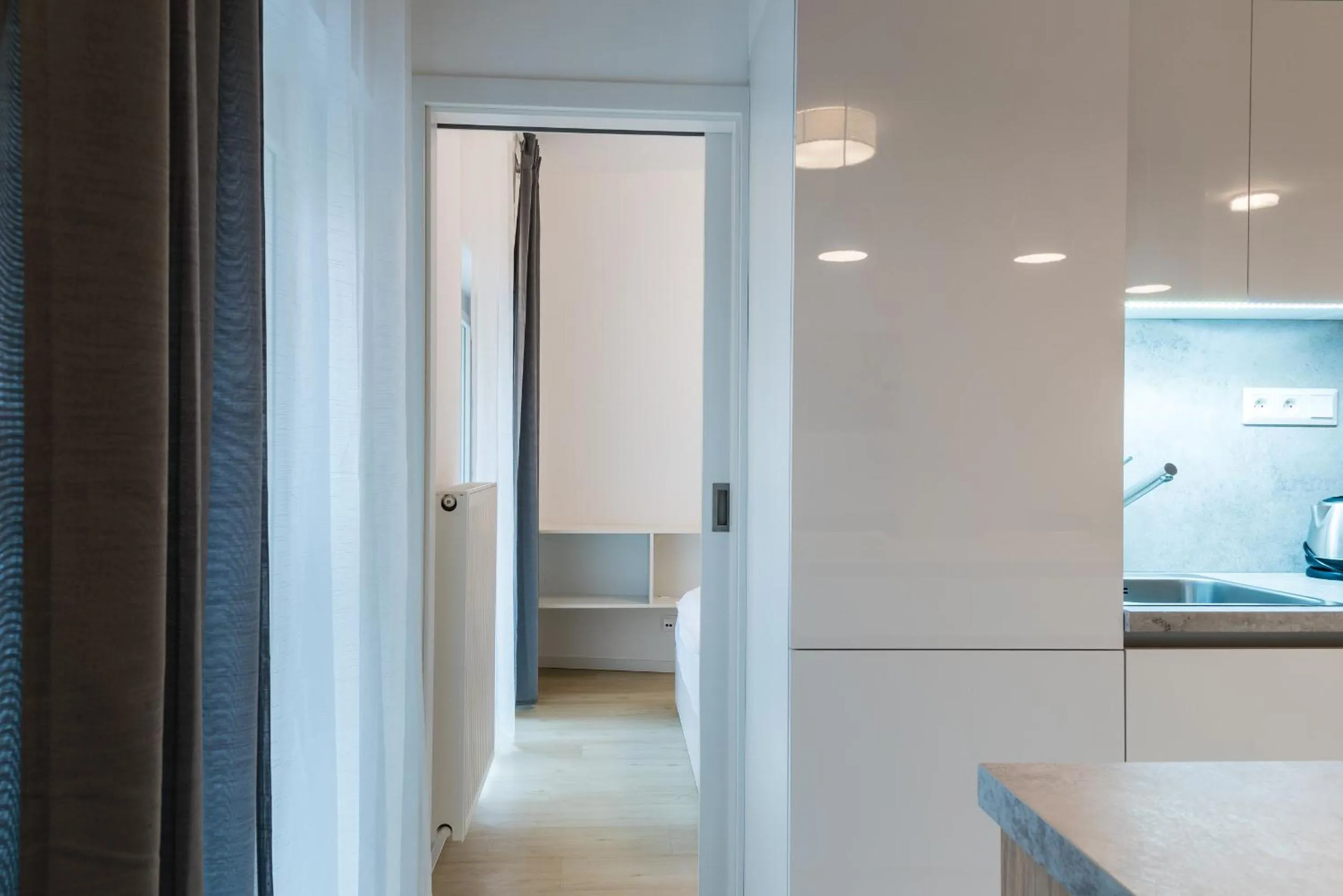 Bedroom in City Castle Apartments Free Parking