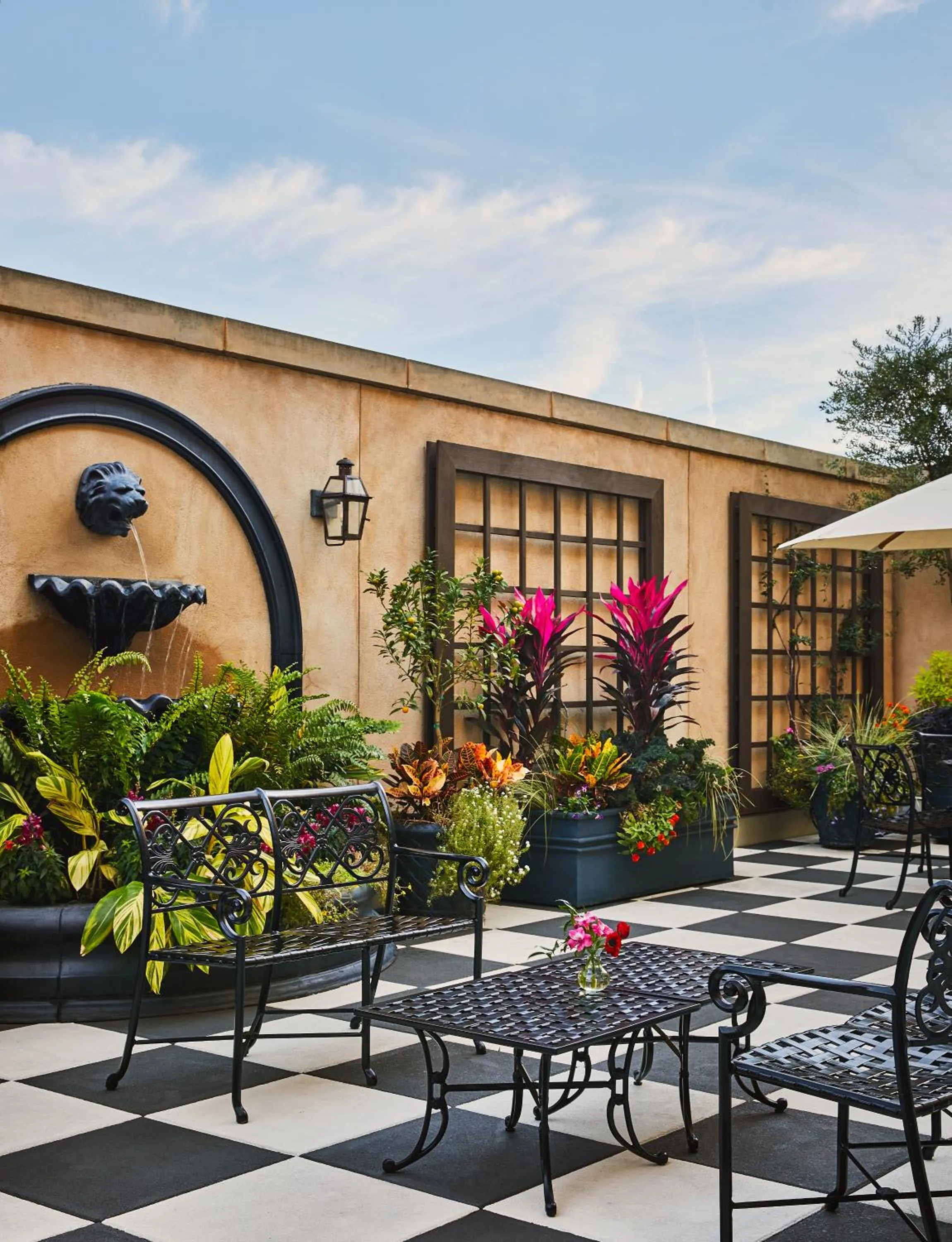 Patio in French Quarter Inn
