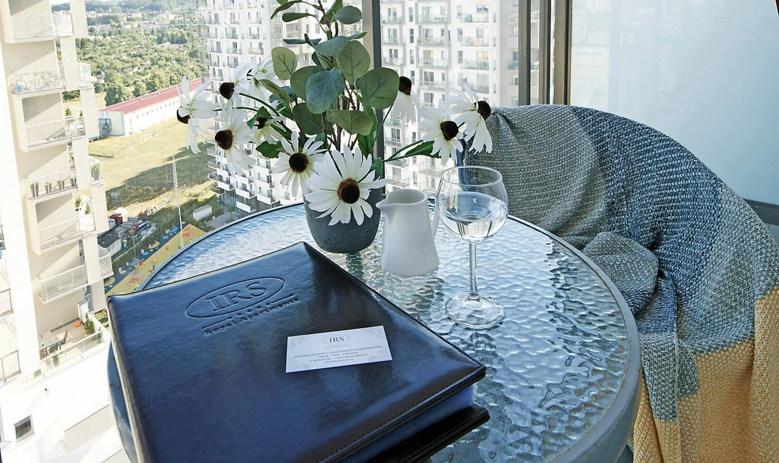 Day in IRS ROYAL APARTMENTS Apartamenty IRS Albatros