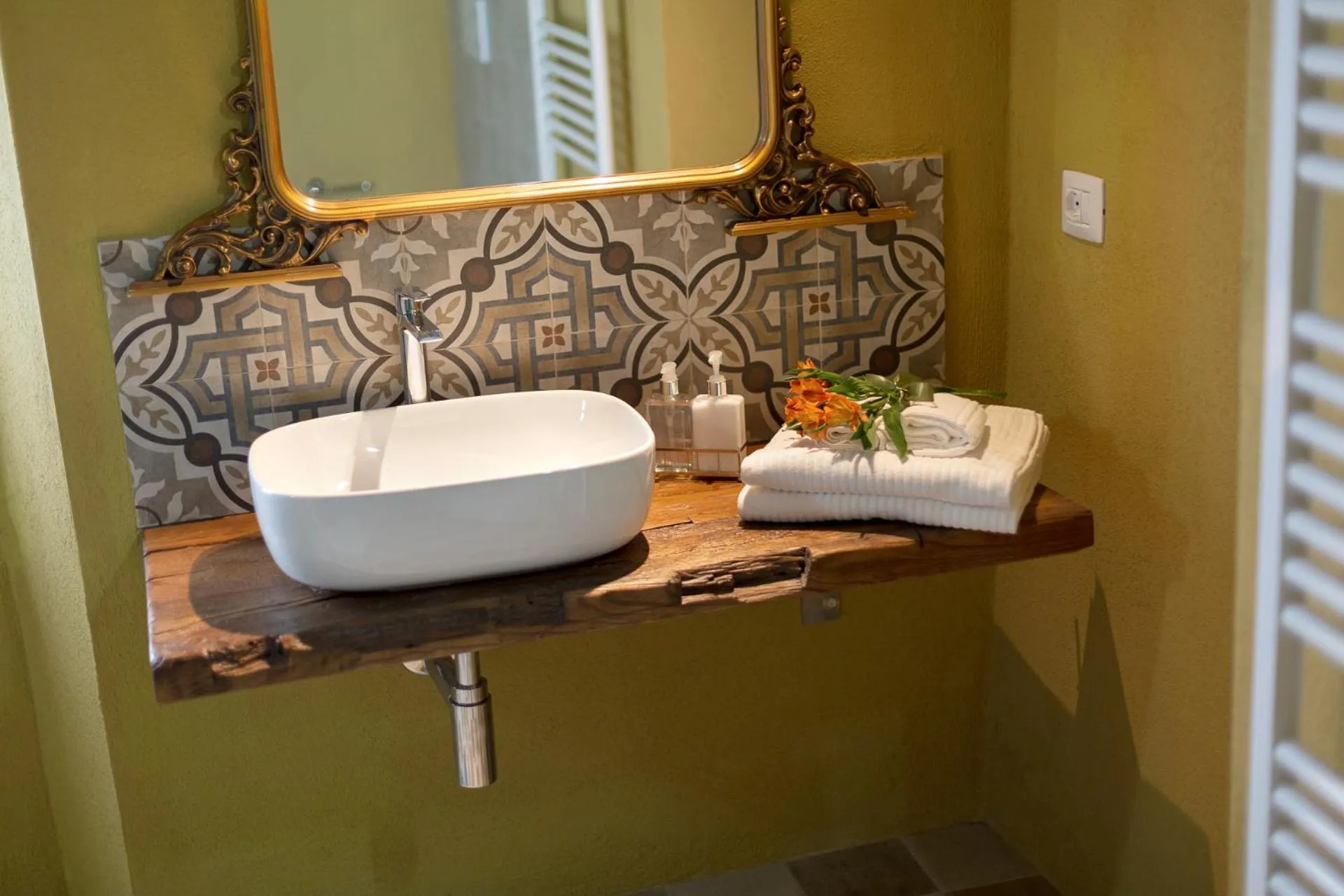 Bathroom in B&B Gli Archi