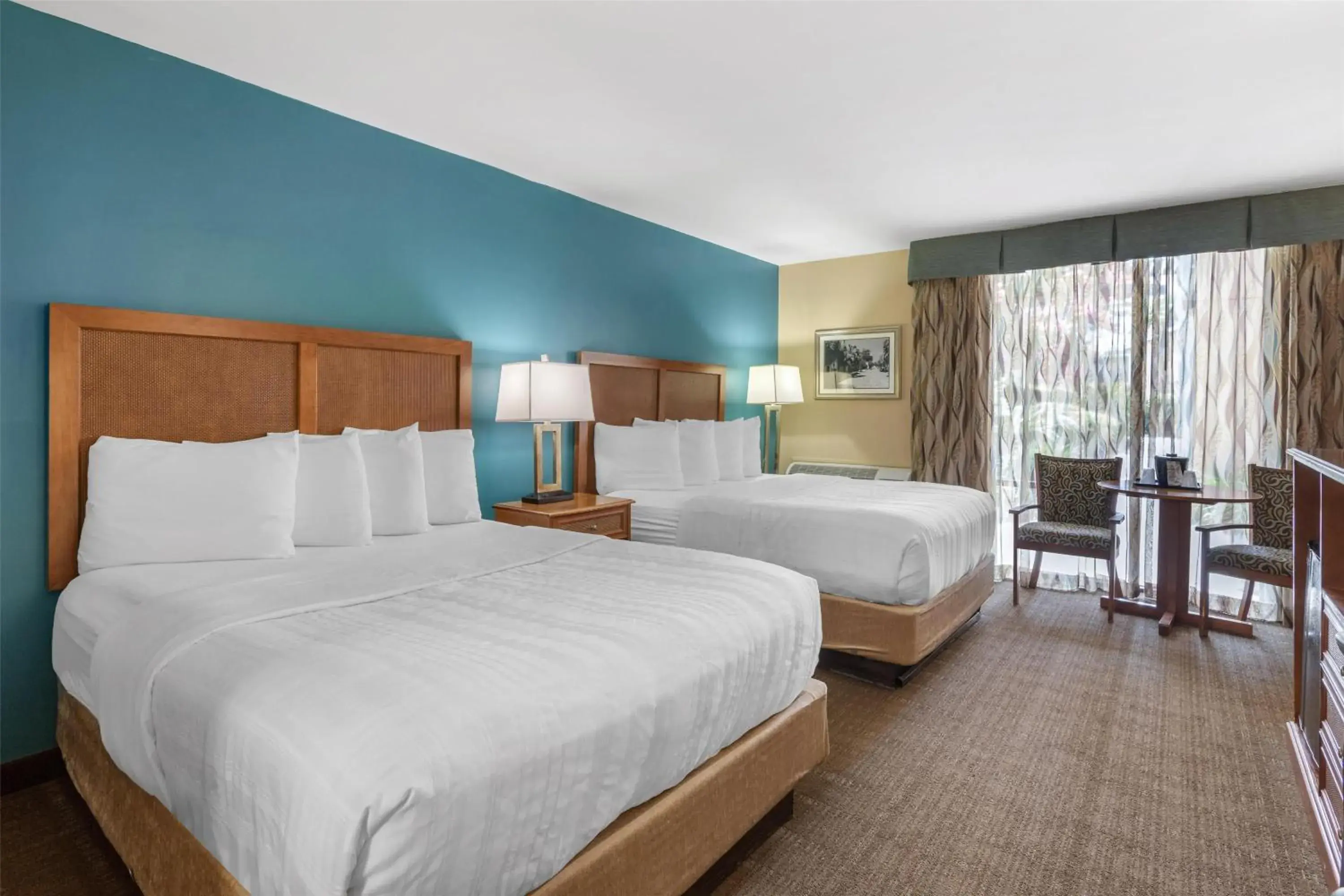 Queen Room with Two Queen Beds and Pool View - Non-Smoking in Best Western Charleston Inn Queen Room with Two Queen Beds and Pool View - Non-Smoking in Best Western Charleston Inn