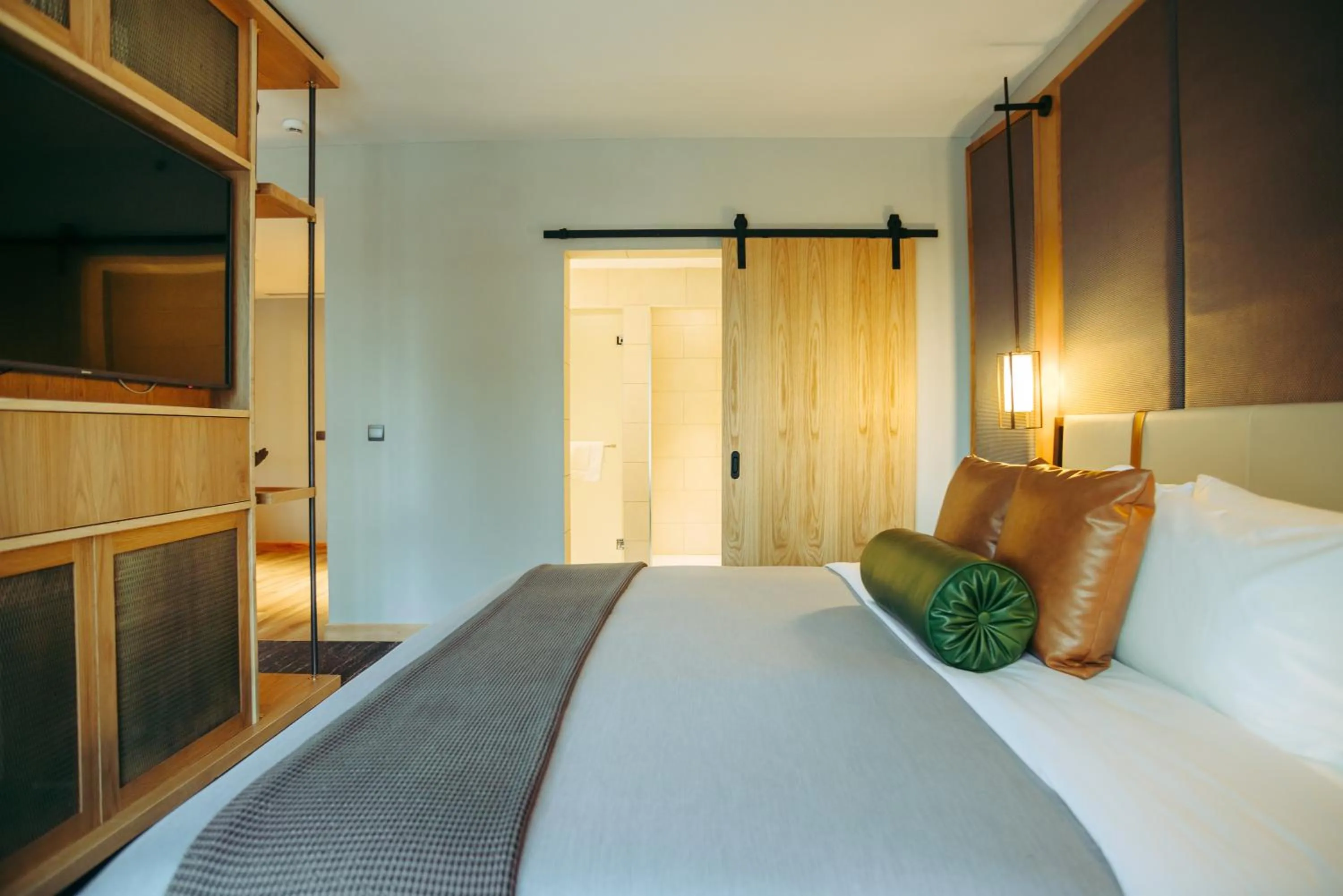 Bathroom, Bed in The Social House Nairobi, a Preferred Lifestyle Hotel