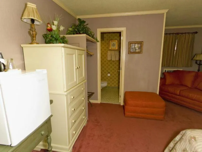 Decorative detail in Hillwinds Inn - Blowing Rock