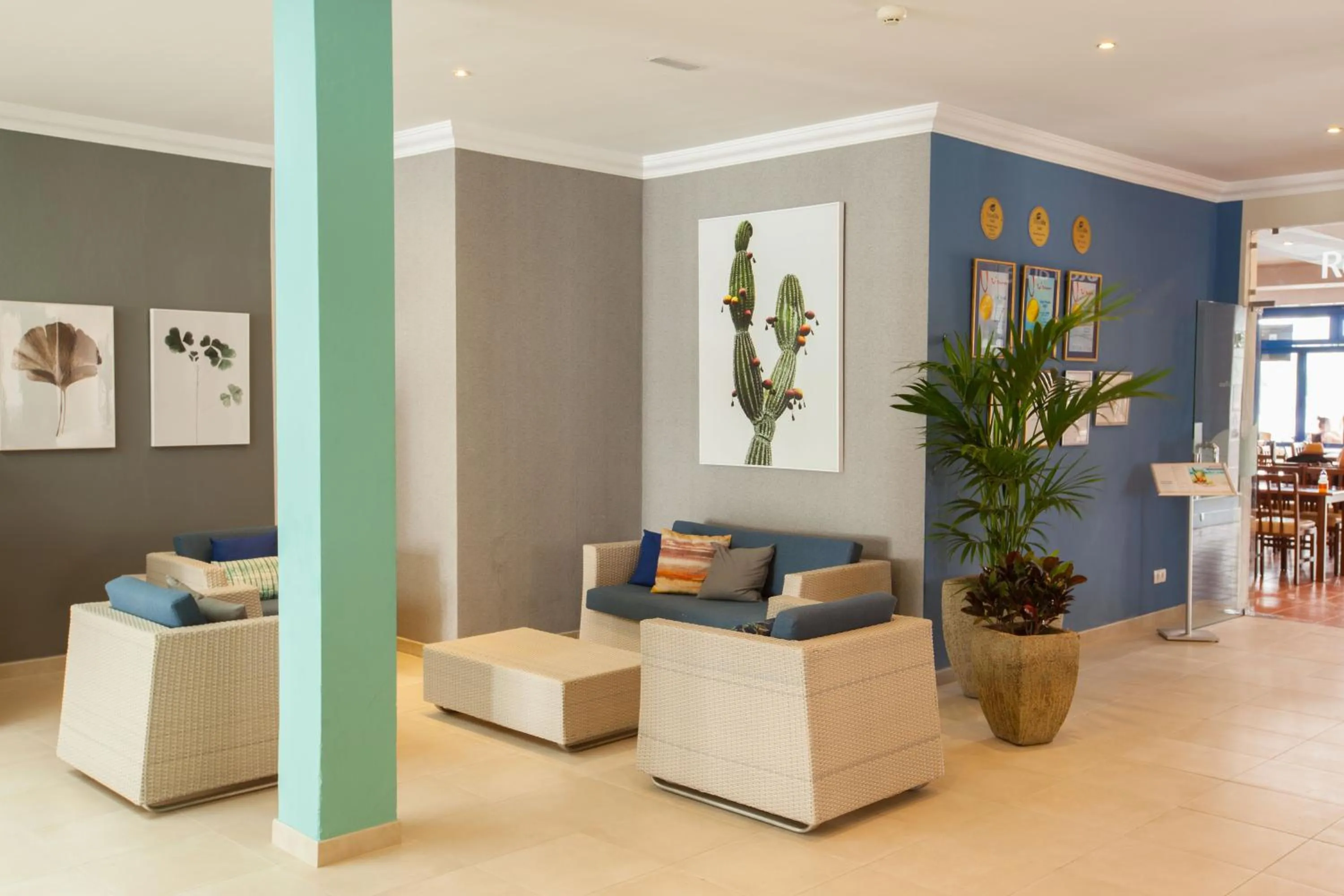 Lobby or reception in Grupotel Cinco Plazas