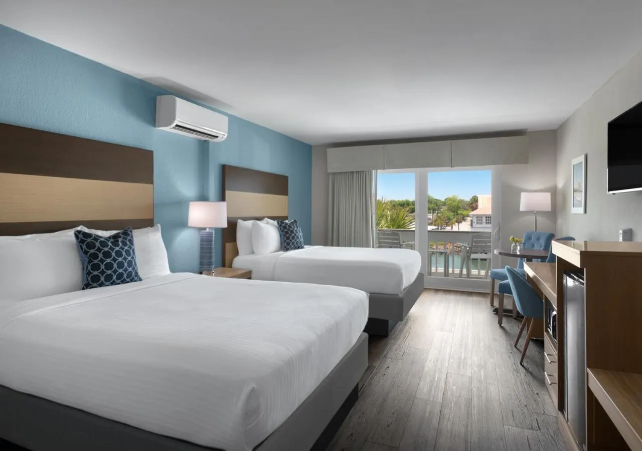 Bed in Shem Creek Inn