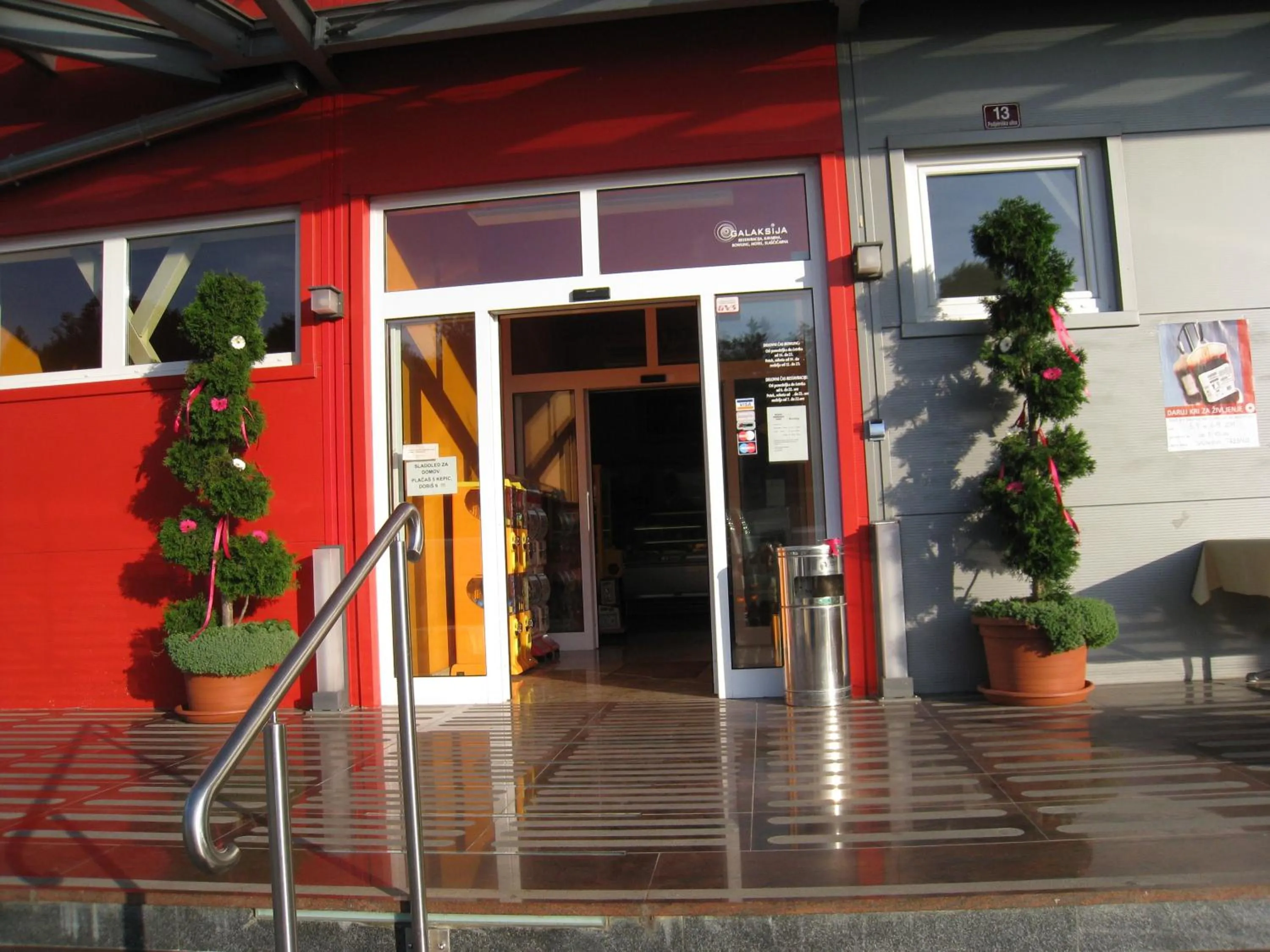 Facade/entrance in Hotel Galaksija Trebnje
