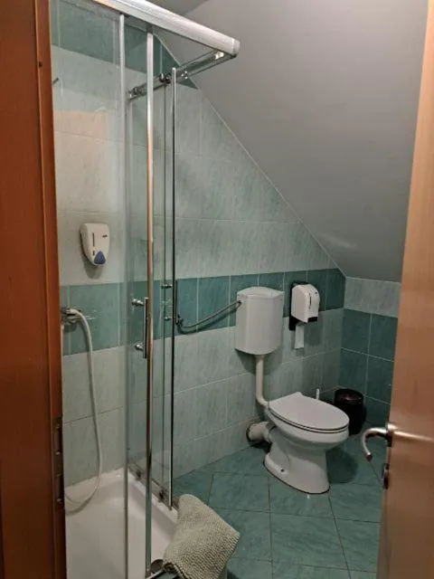 Guest House Pri Treh Lipah