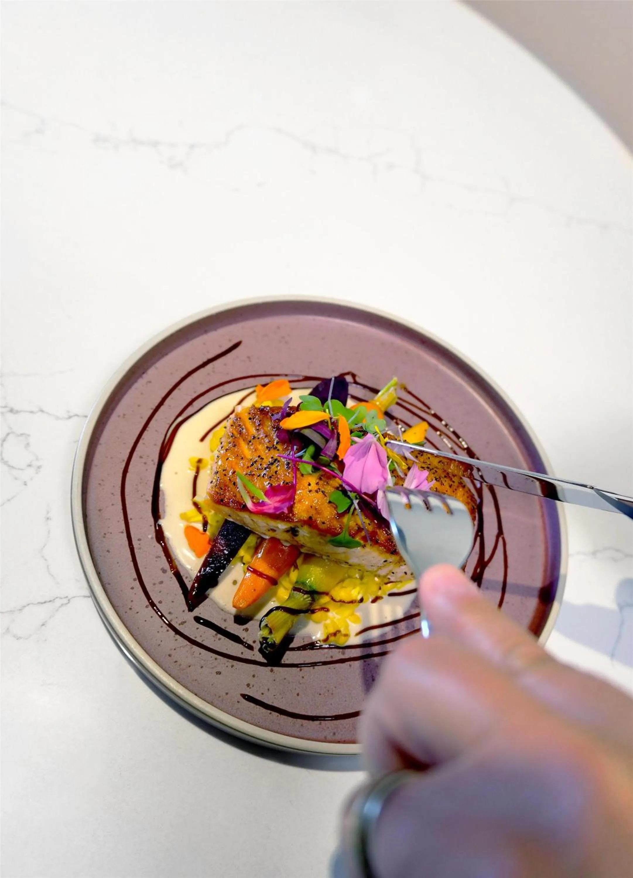 Restaurant/places to eat in Hyatt Regency Los Angeles International Airport